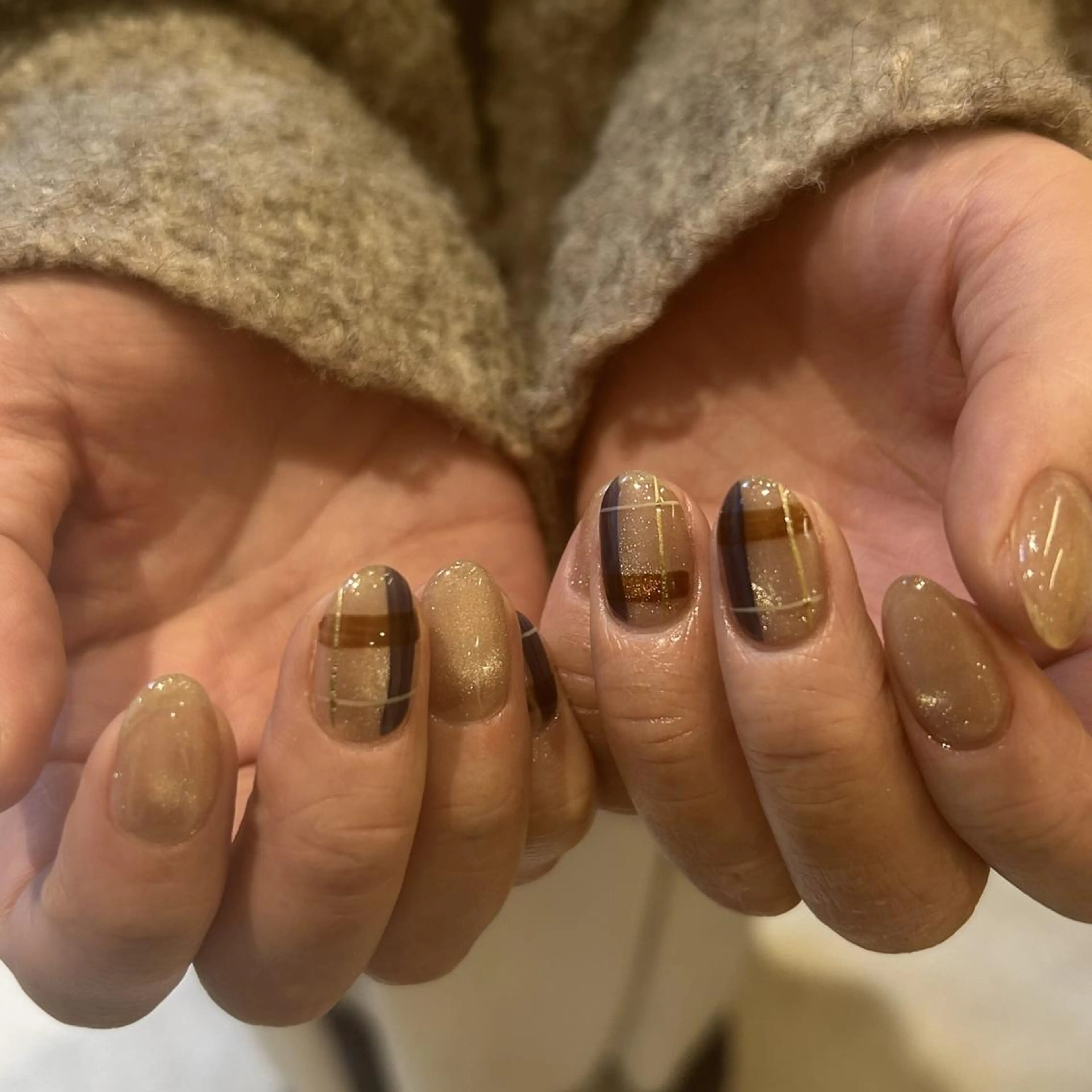 ネイル オーロラネイル ジェルネイル 氷ネイル・うるうるネイル 韓国ネイル ミラーネイル hills harajukuのネイルデザイン