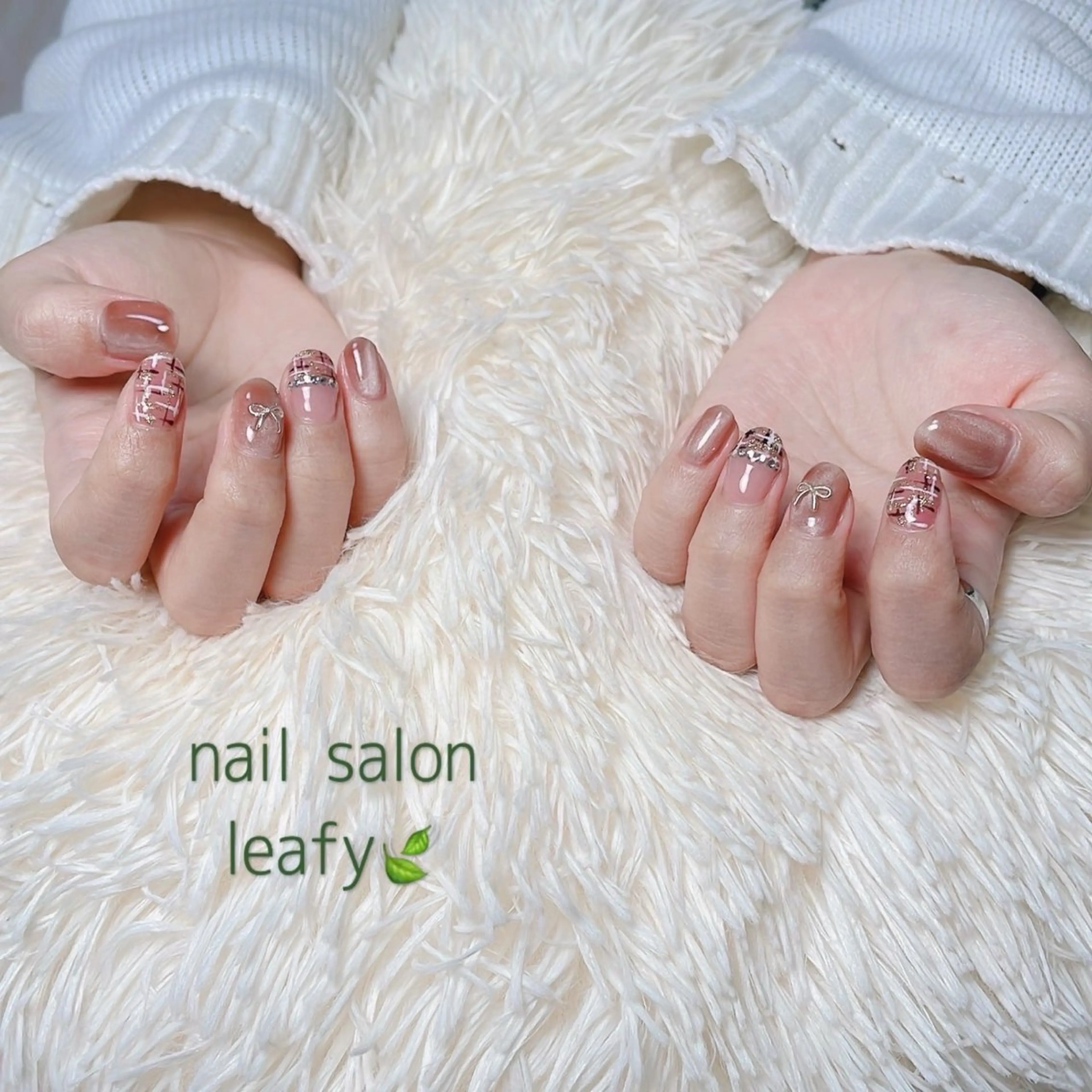 ネイル マグネットネイル ツイードネイル ネイルサロン leafyのネイルデザイン
