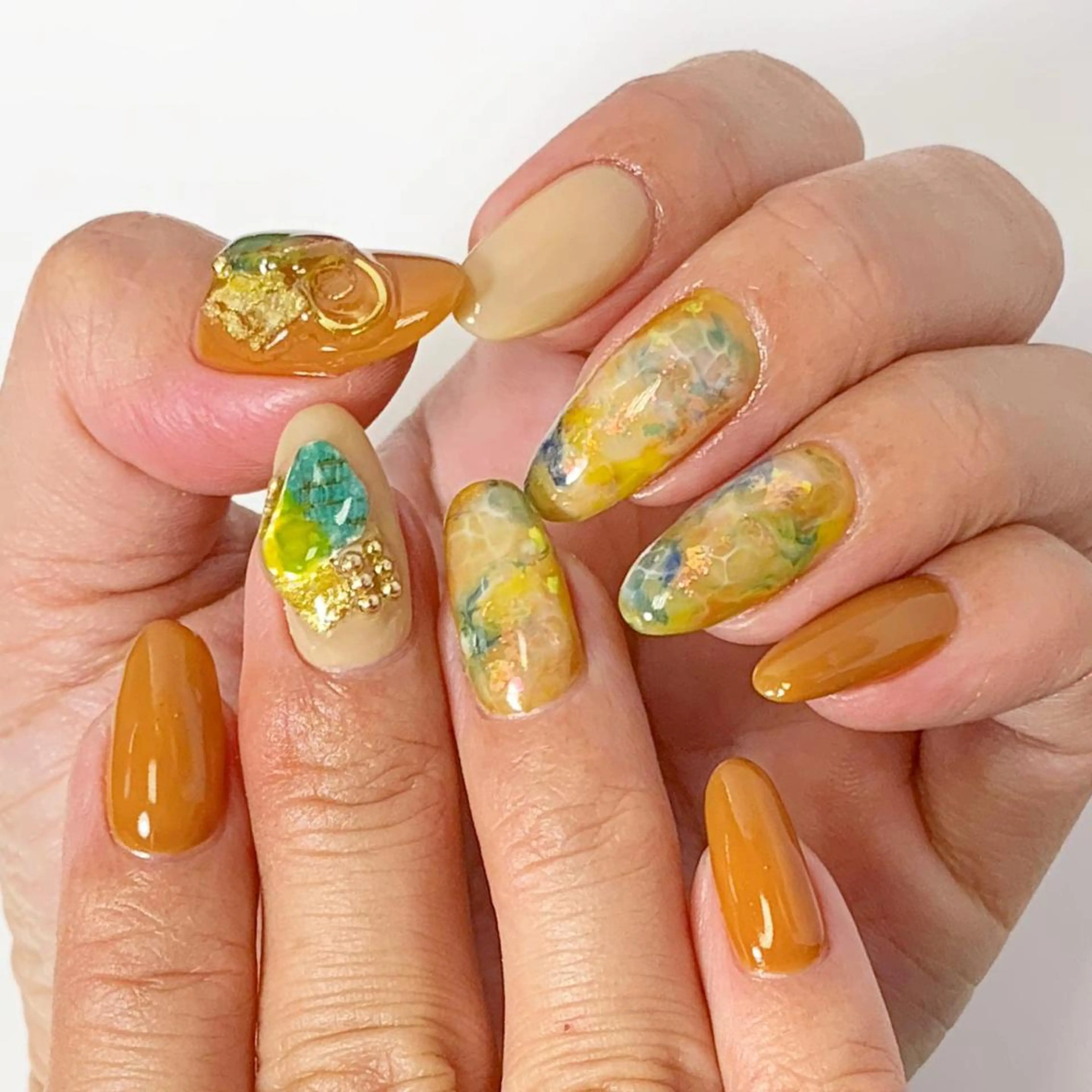 ネイル alma nailsのネイルデザイン