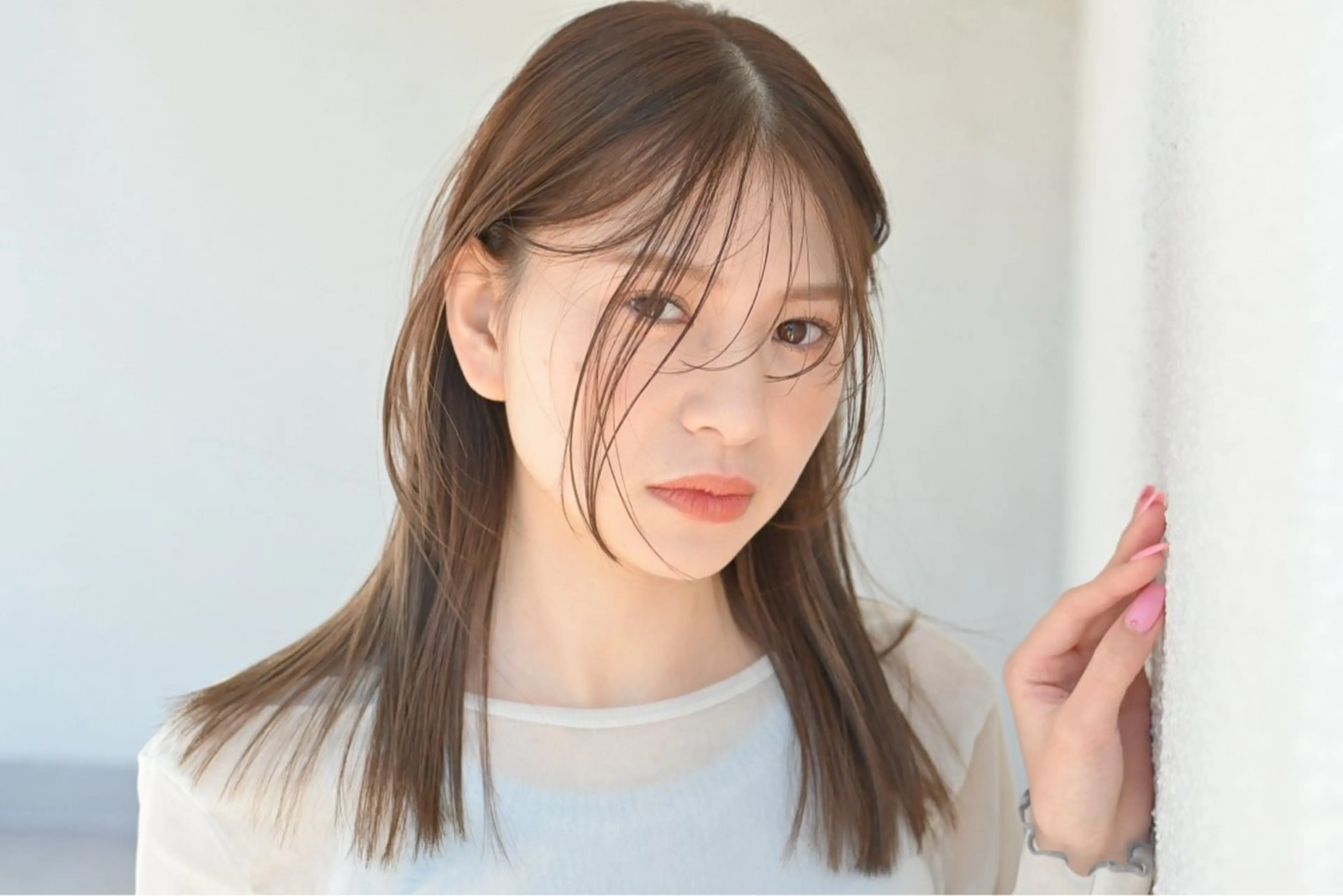 セミロング 峯田 優花のヘアスタイル