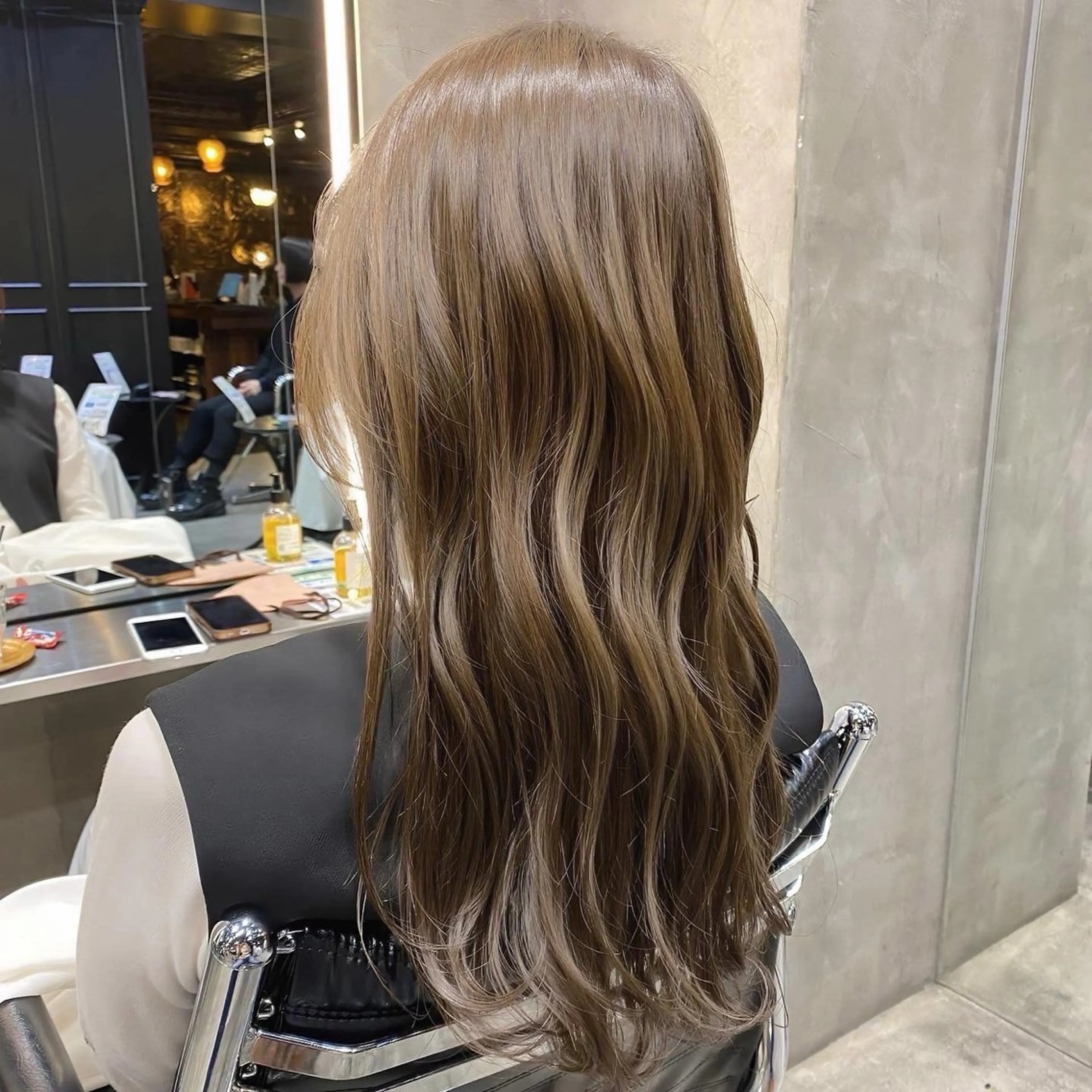 セミロング カラー ベージュカラー ブリーチ ダブルカラー ブリーチなしカラー カット ヘアカラー ブリーチなしダブル カラー🧸🐺陽介のヘアスタイル