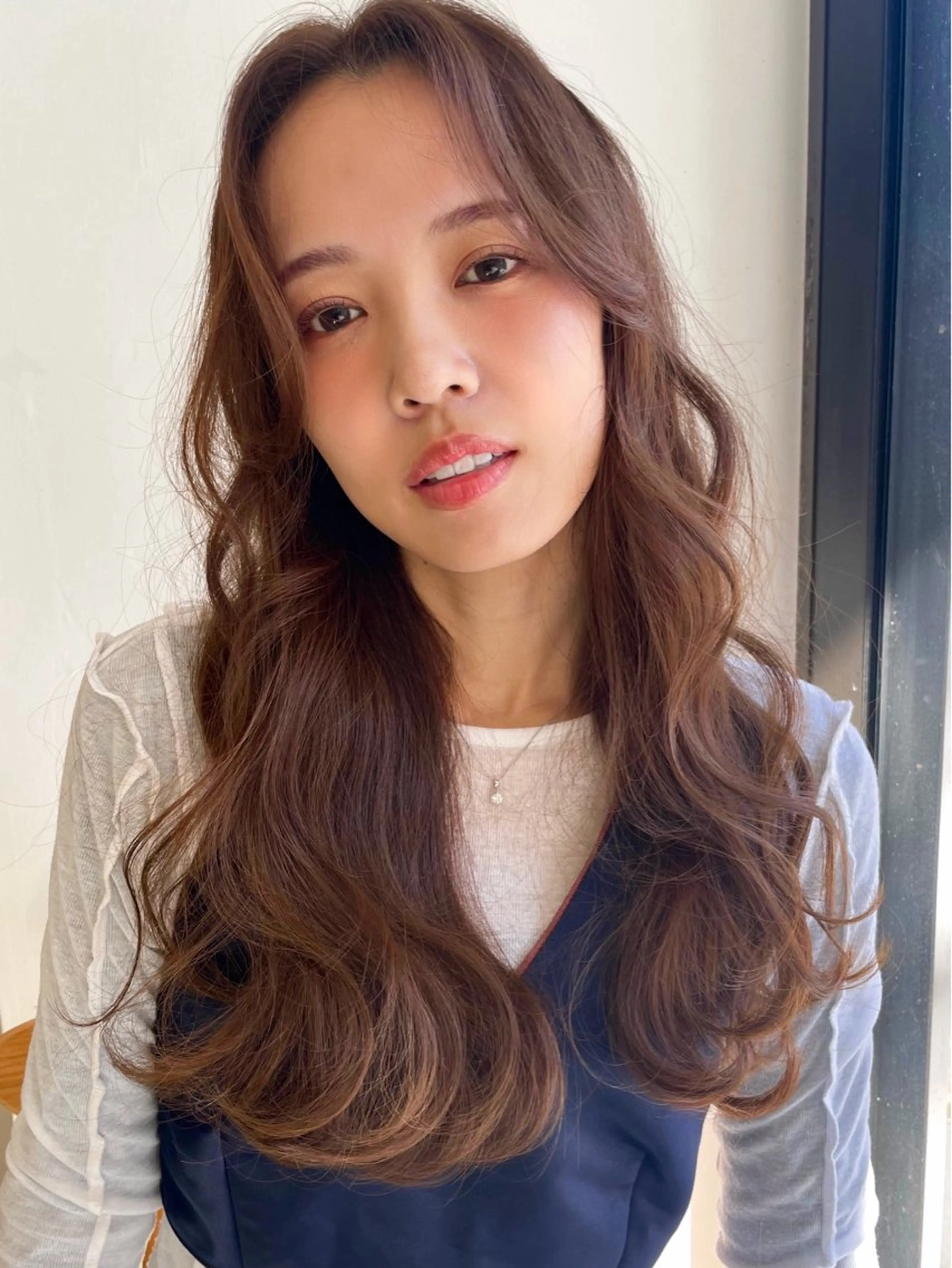ロング カラー パーマ 透明感カラー カット ヘアカラー パーマ トリートメント LadA AIのヘアスタイル