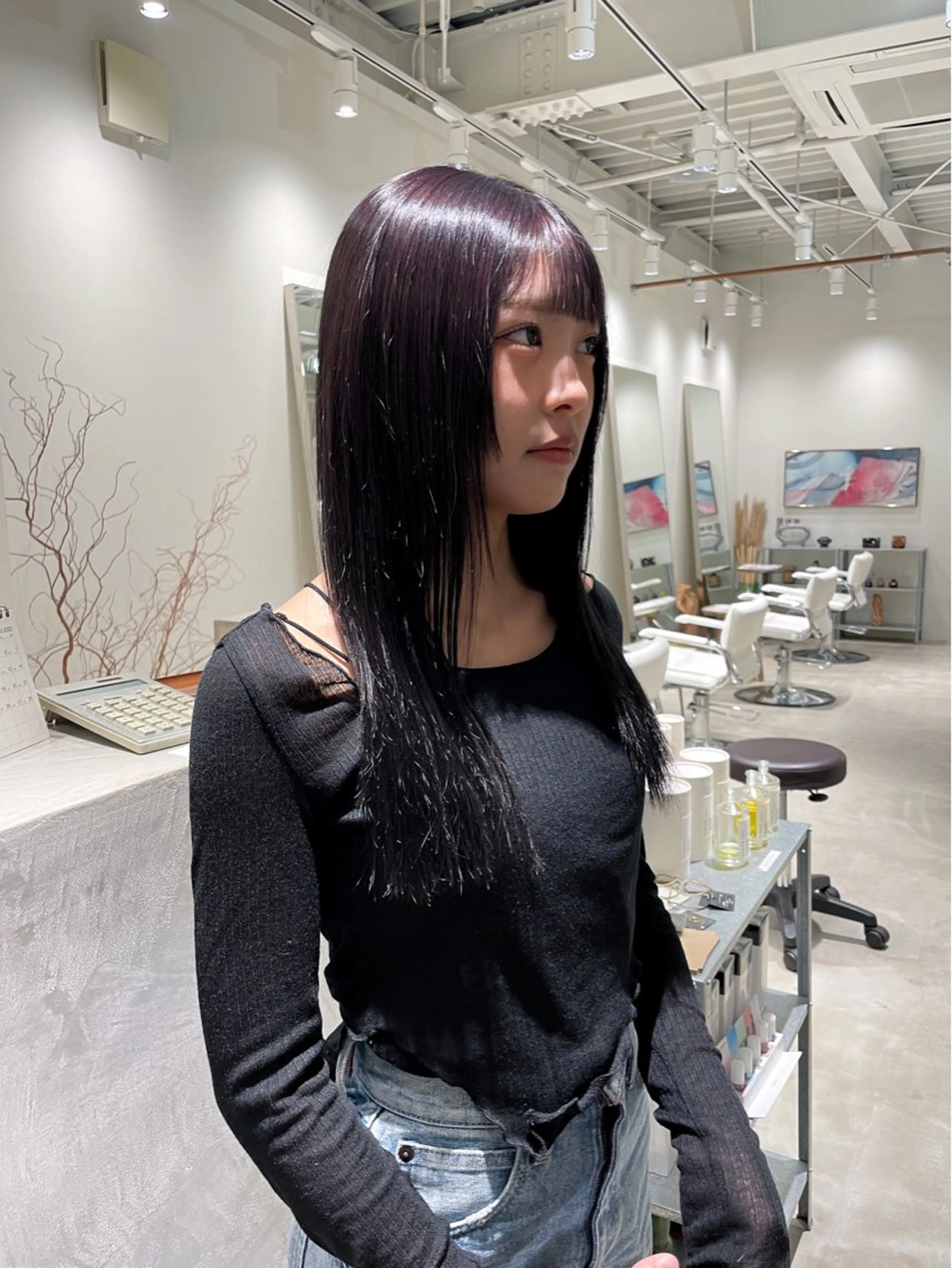 ロング カラー ヘアカラー 林 千聖のヘアスタイル
