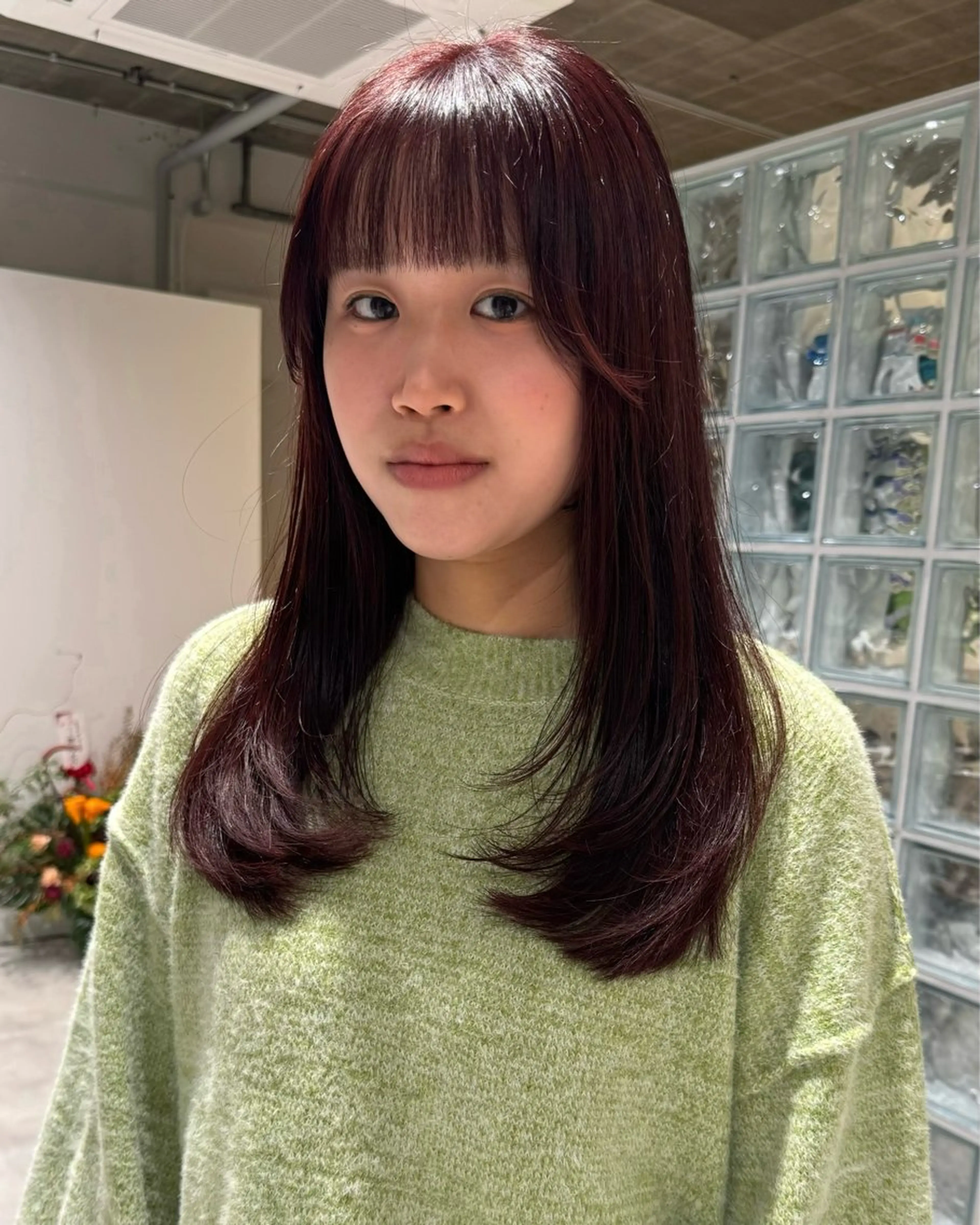 ロング カラー カシス レッドカラー レイヤーカット ヘアカラー 透明感×レイヤーカッ ト🌼kiraraのヘアスタイル