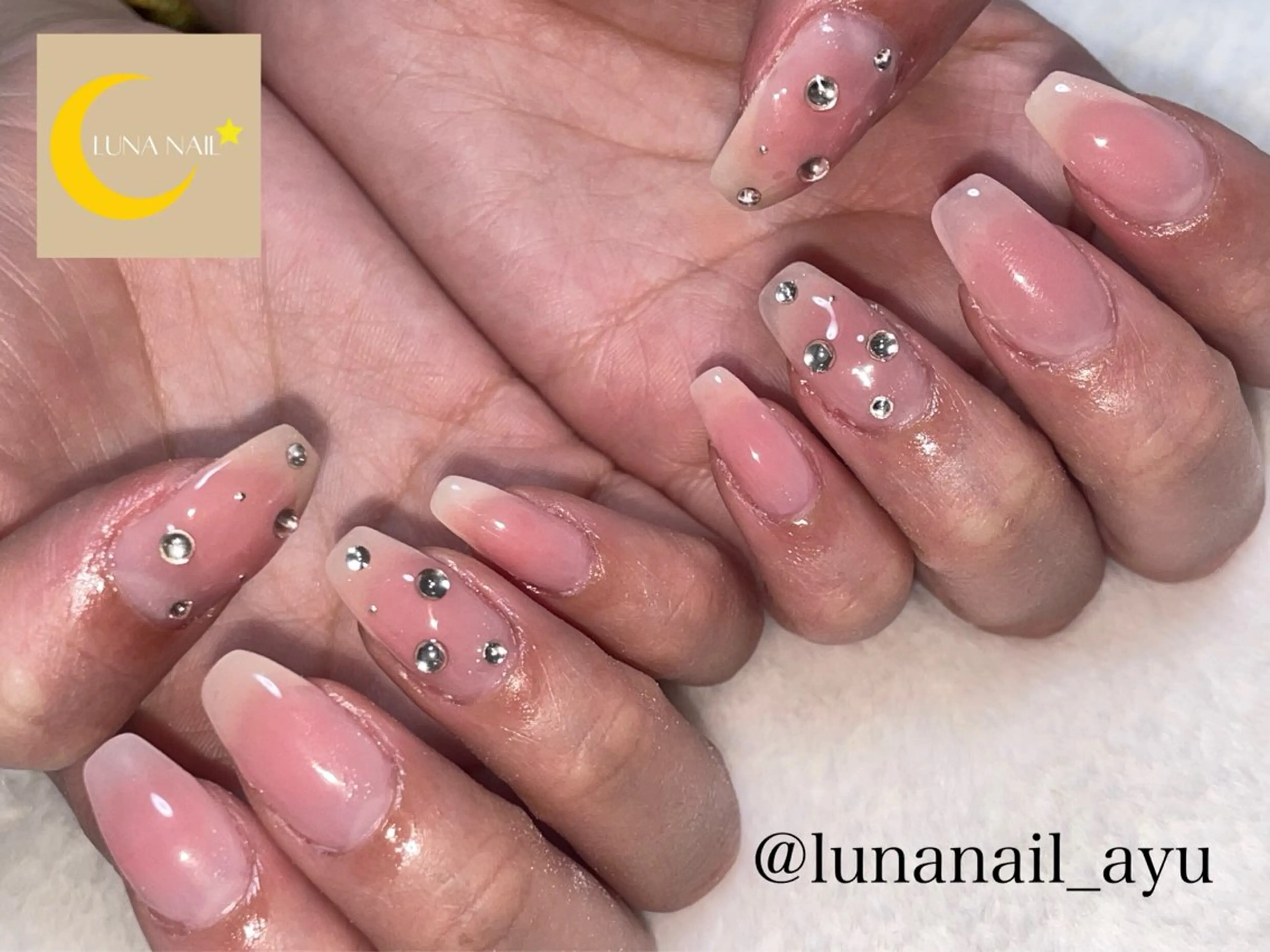 ネイル チークネイル 春ネイル ハンドネイル 🌙LUNA  NAIL⭐️所属・LUNA NAIL ayuのネイルデザイン