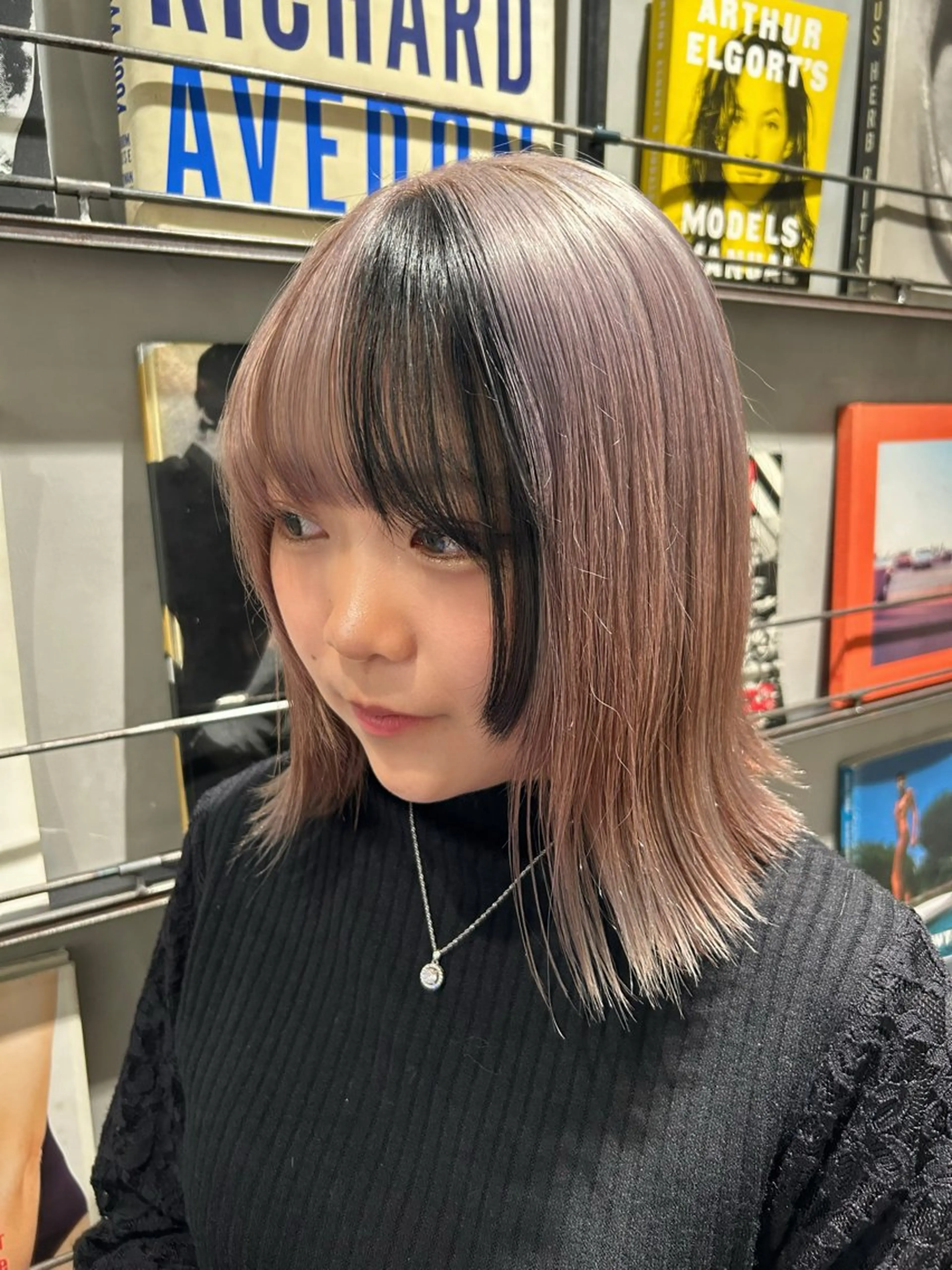 セミロング カラー ヘアカラー トリートメント デザインカラー❤︎ イシイレイのヘアスタイル