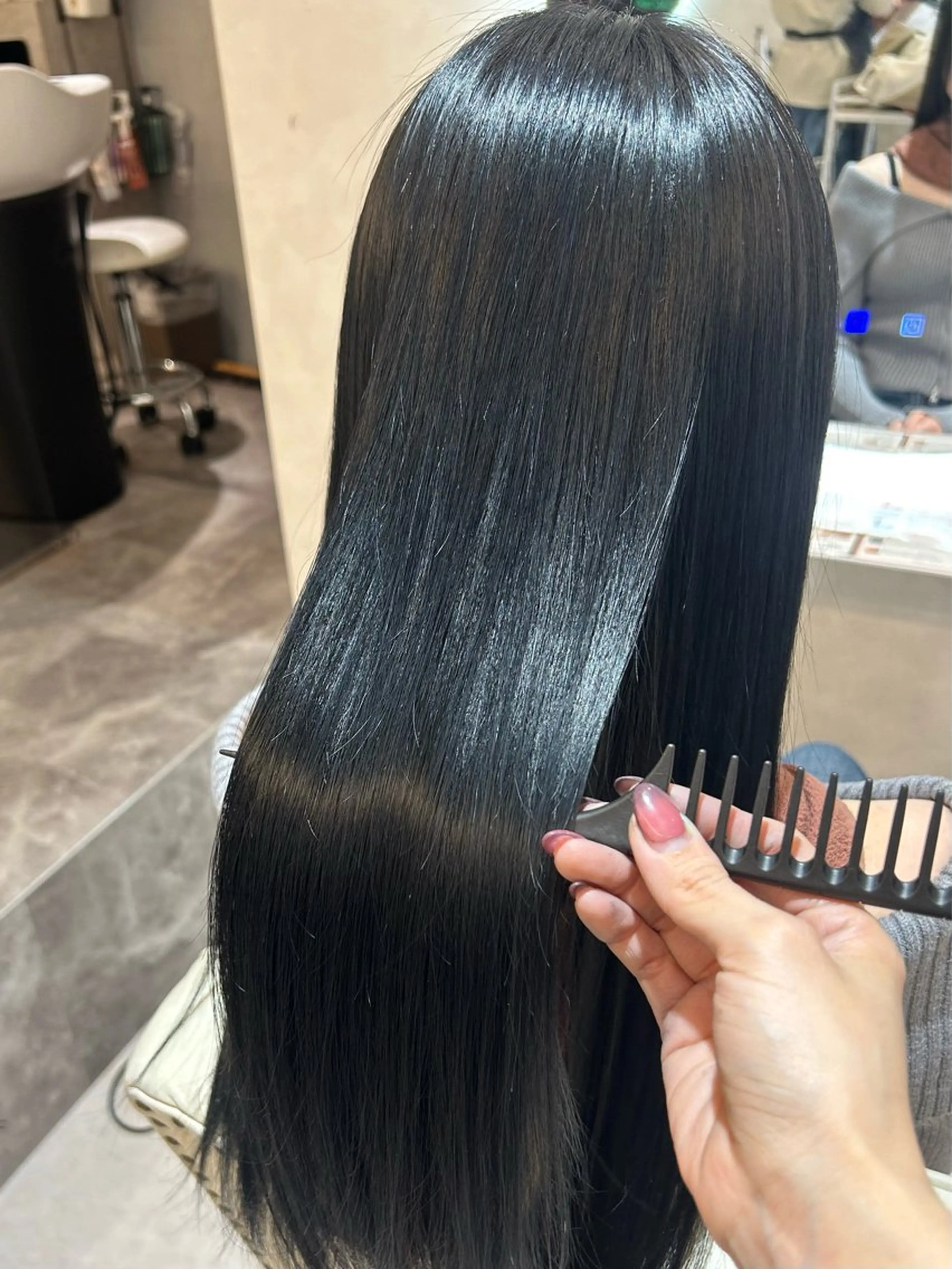 ロング カット ヘアカラー トリートメント enu所属・enu梅田 韓国ヘア ゆりのヘアスタイル