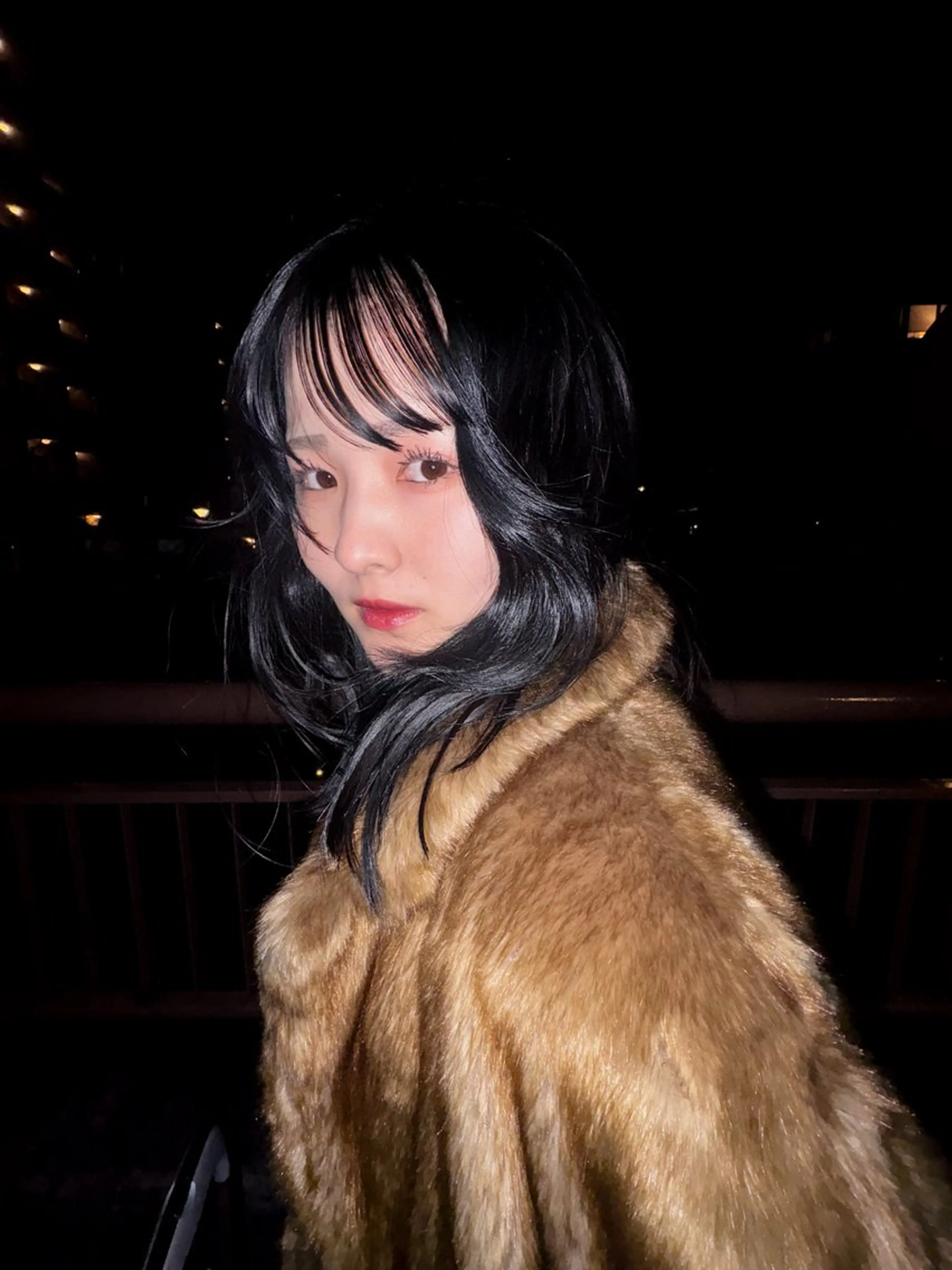 カラー 黒髪 ブルーカラー ブルーブラック 武石 優愛のヘアスタイル