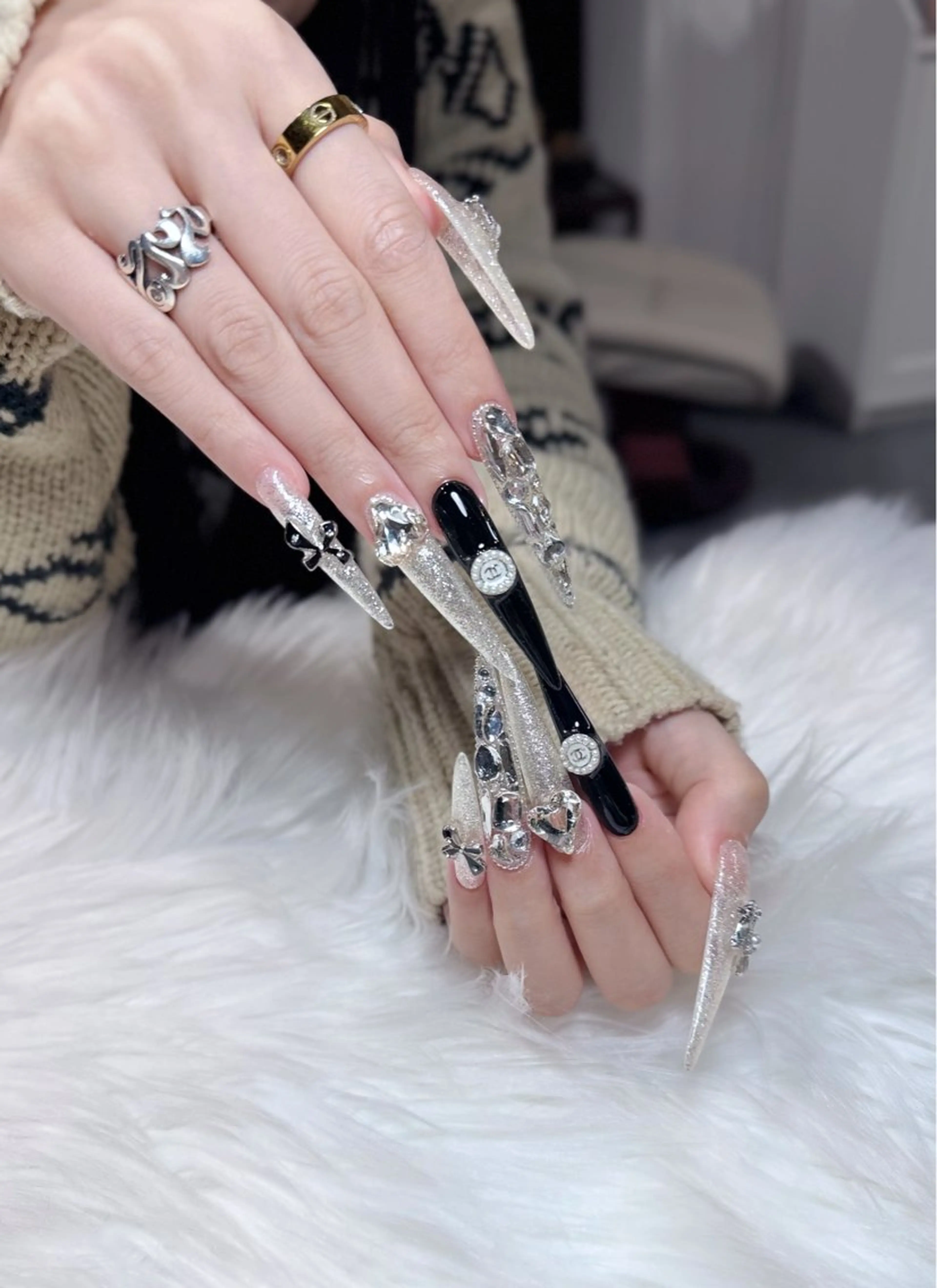 ネイル オーロラネイル チークネイル フットネイル フレンチネイル ジェルネイル ハンドネイル Nichi Nailsのネイルデザイン