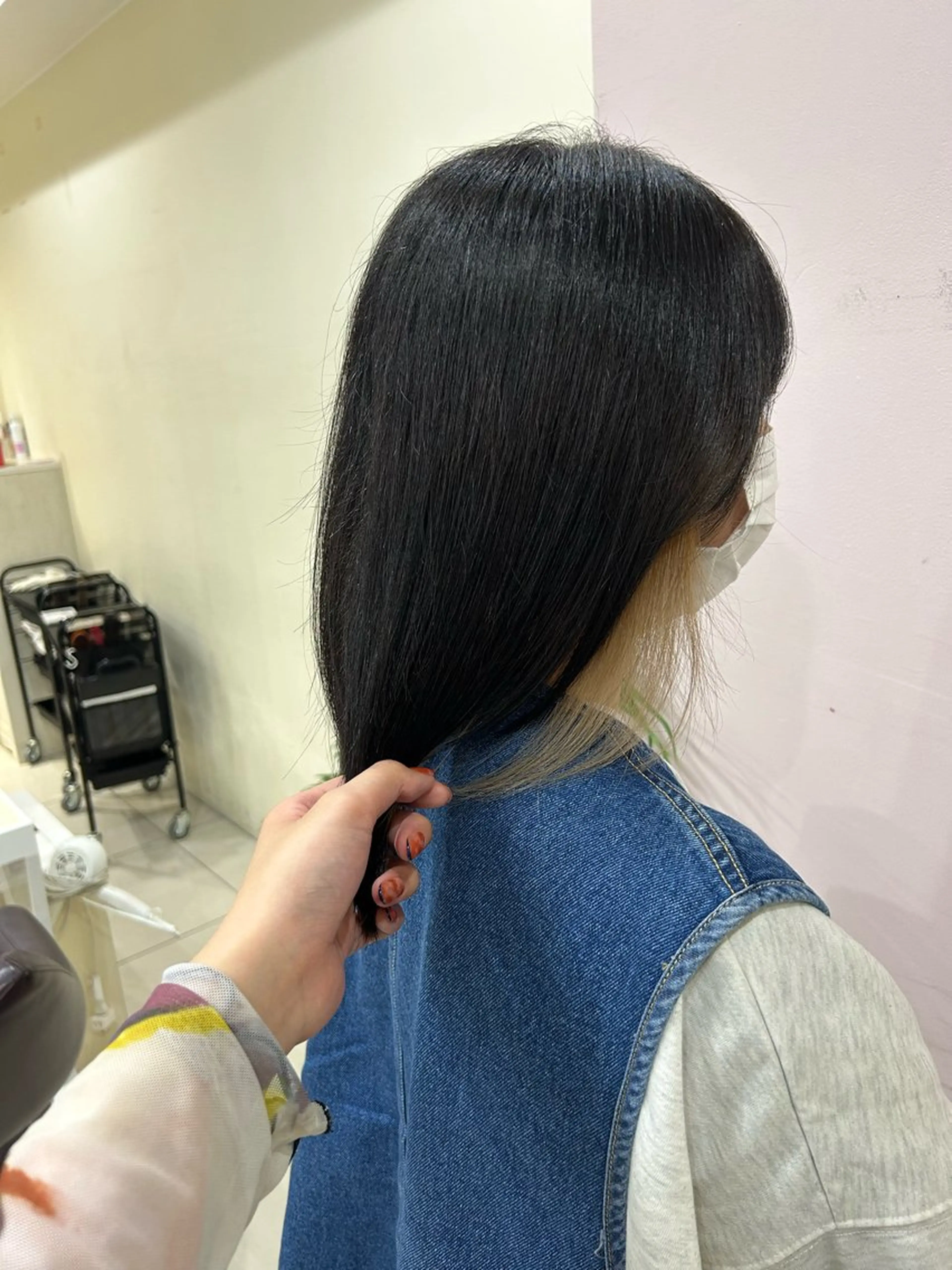 ミディアム カラー インナーカラー ハピネス所属・川本 真鈴のヘアスタイル