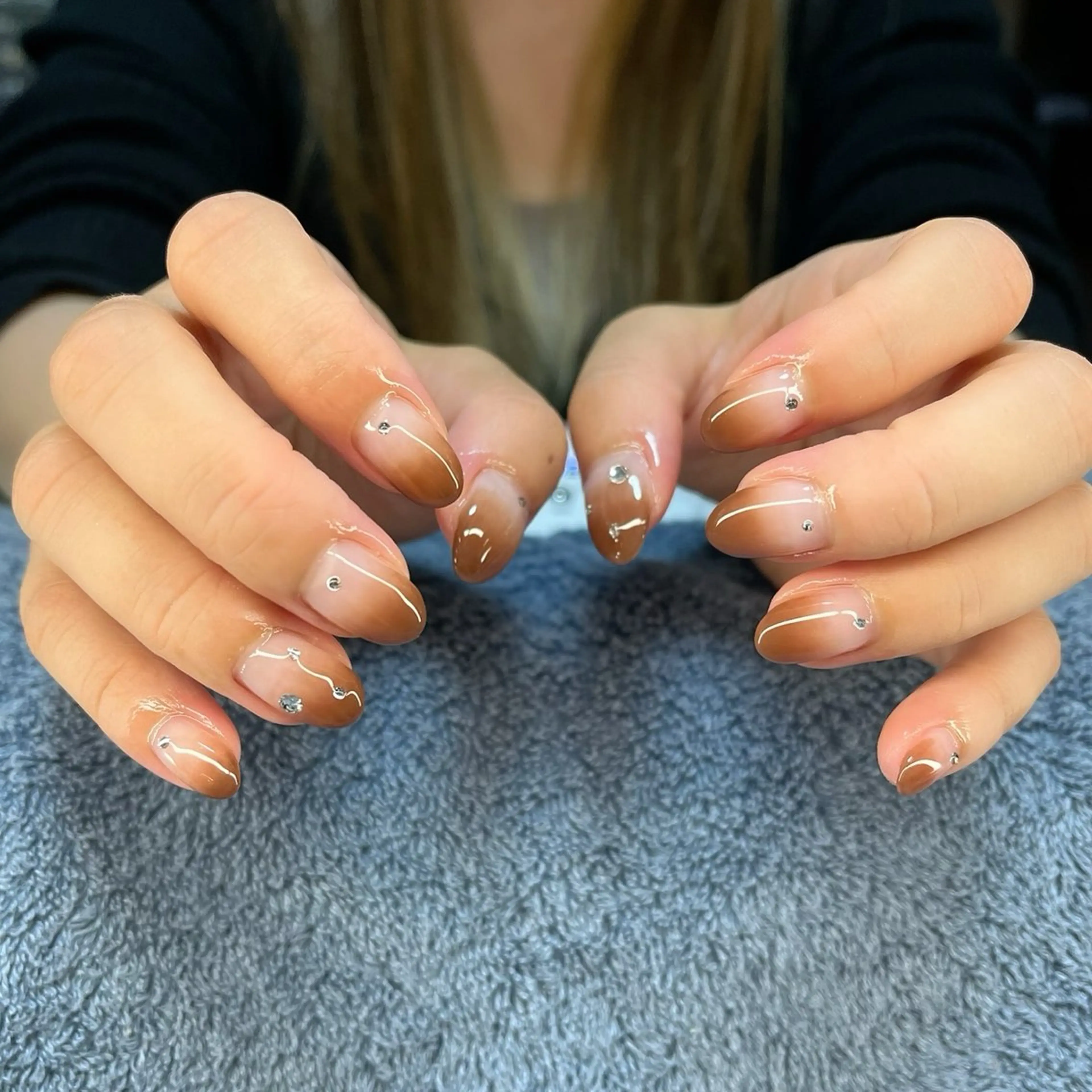 ネイル ストーンネイル ハンドネイル フットネイル MHR nailのネイルデザイン