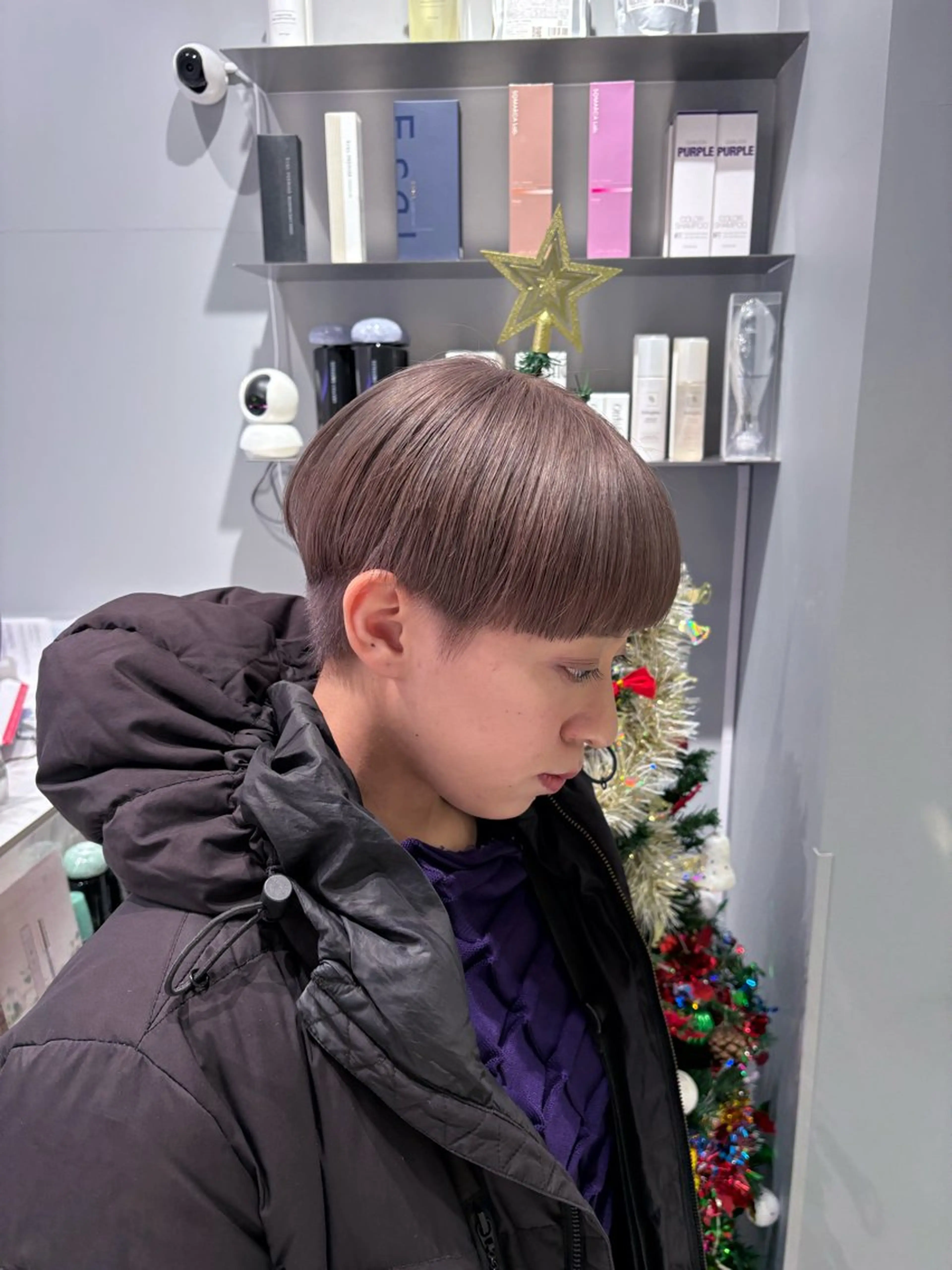 ショート カラー グレージュ カット ヘアカラー トリートメント 菜々🫧新宿 透明感ケアブリーチのヘアスタイル