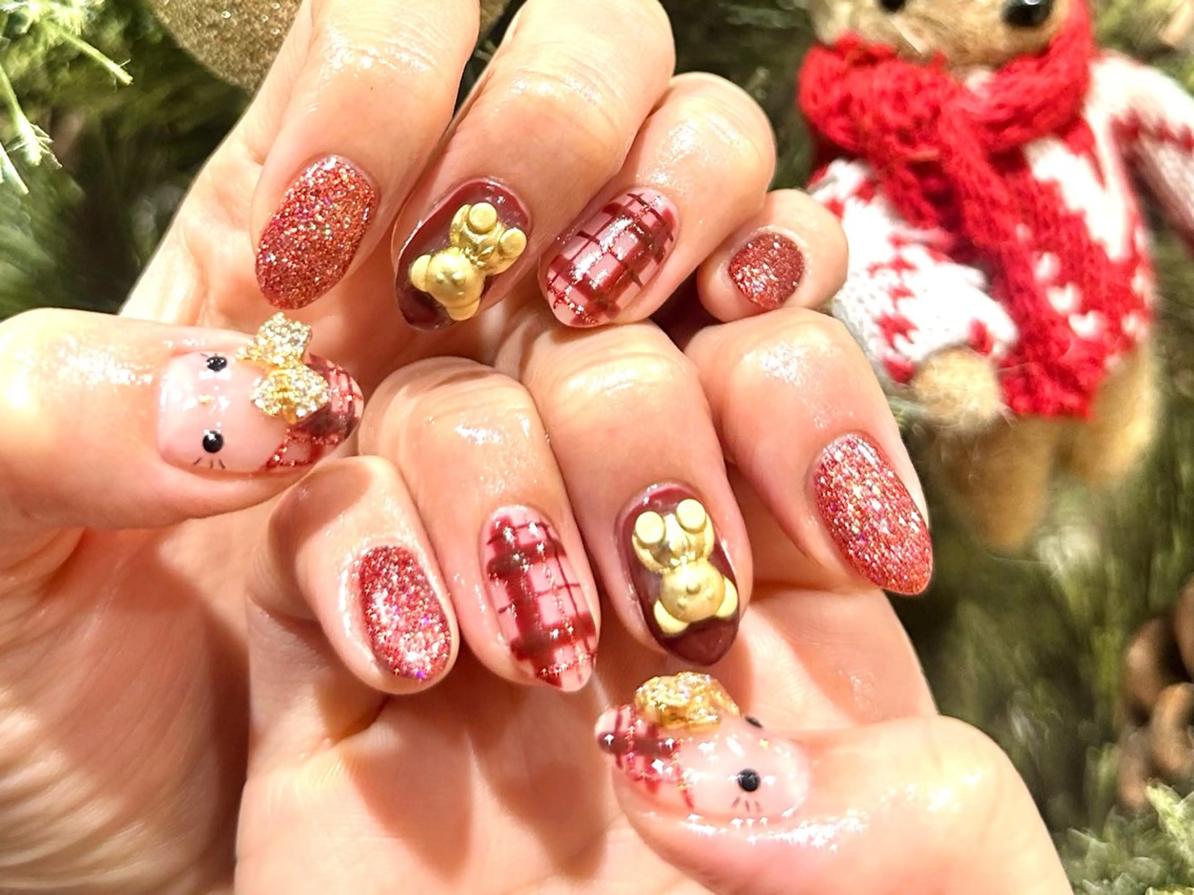 ネイル 冬ネイル クリスマス エムスラッシュセンター南sol所属・kano🫧 指名No.1💫のネイルデザイン