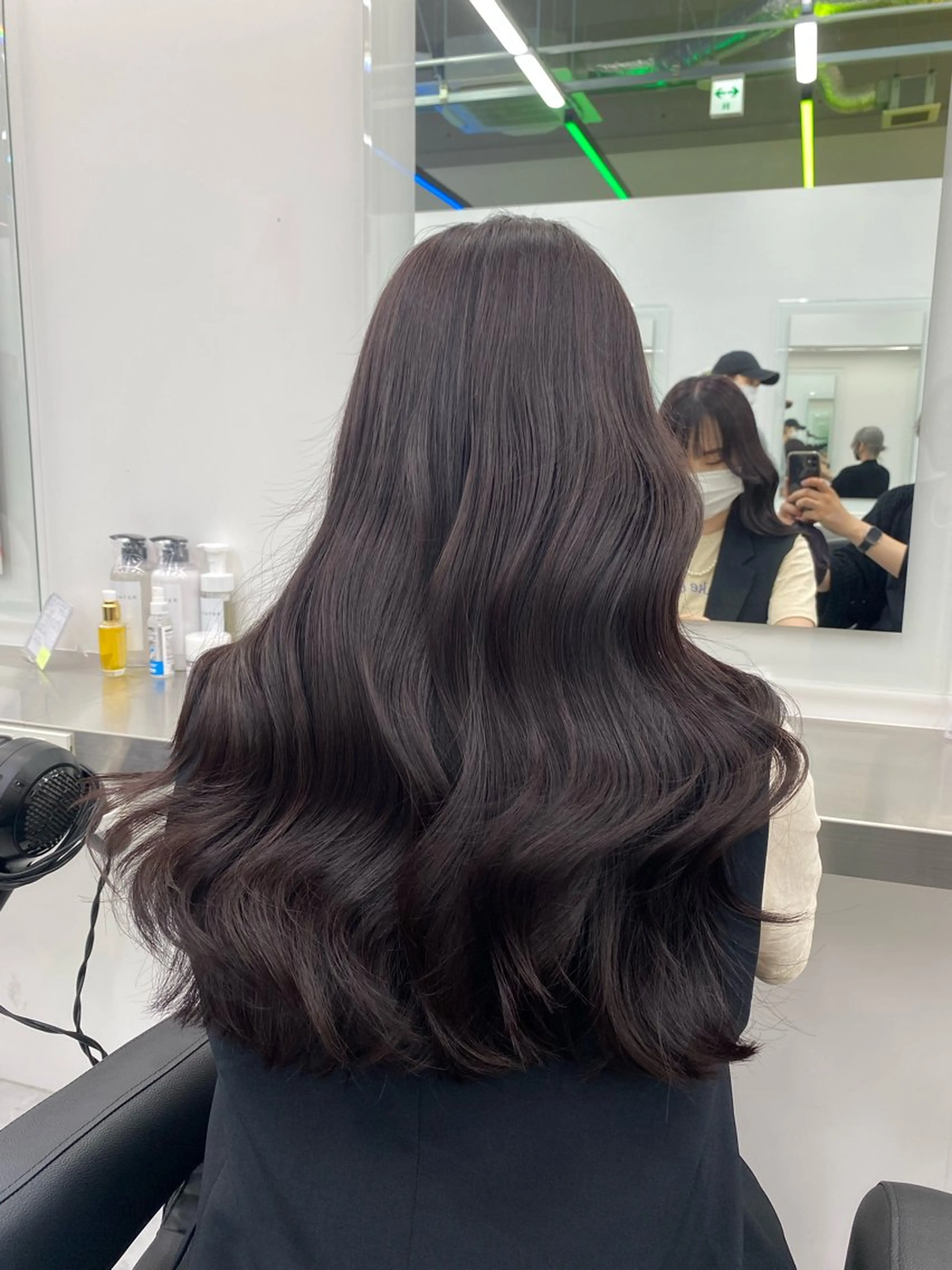 ロング カラー ヘアカラー トリートメント ヘアセット YUKA💜淡色 ラベンダー/ベージュのヘアスタイル