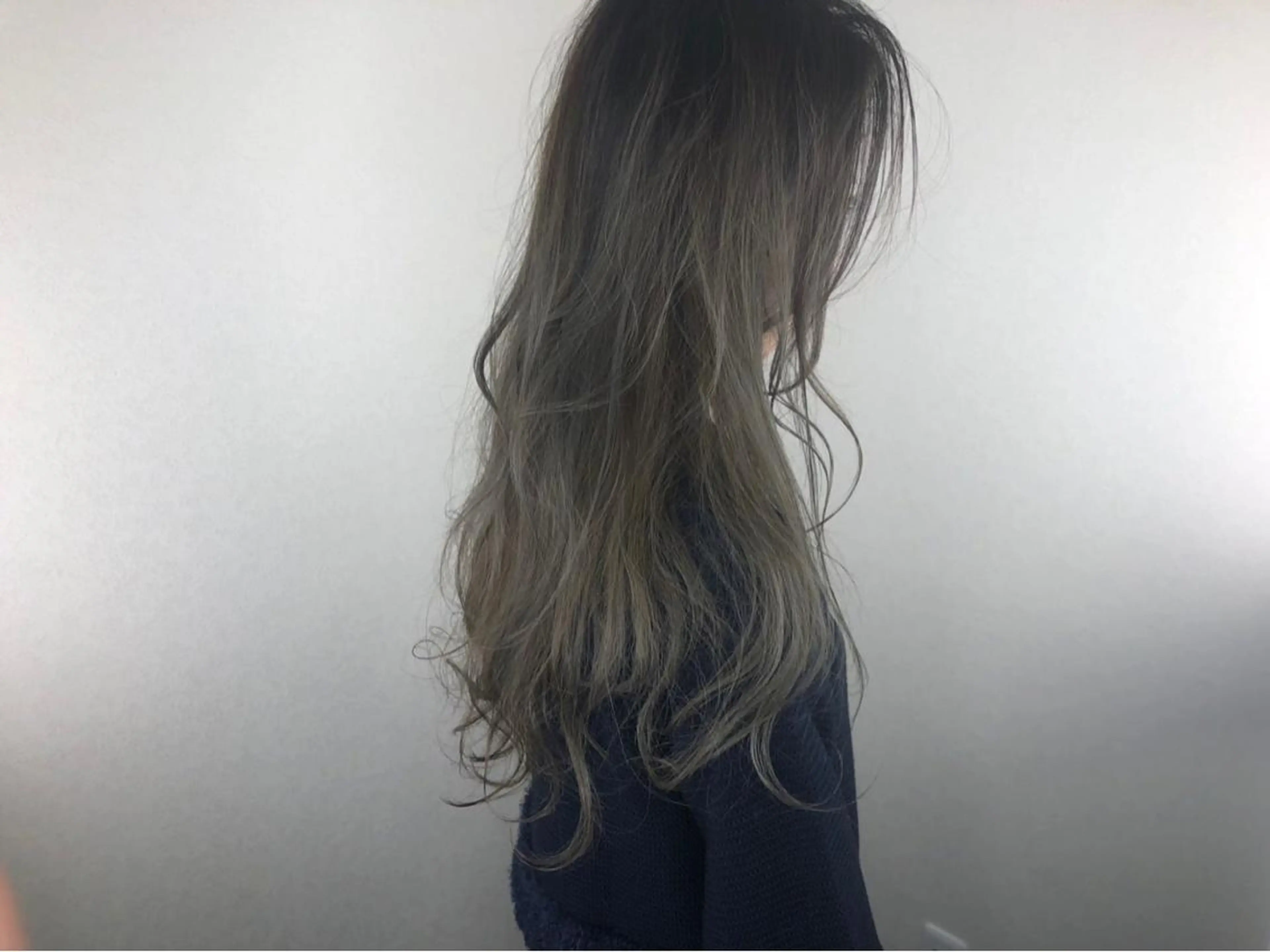 カラー Still所属・still .のヘアスタイル