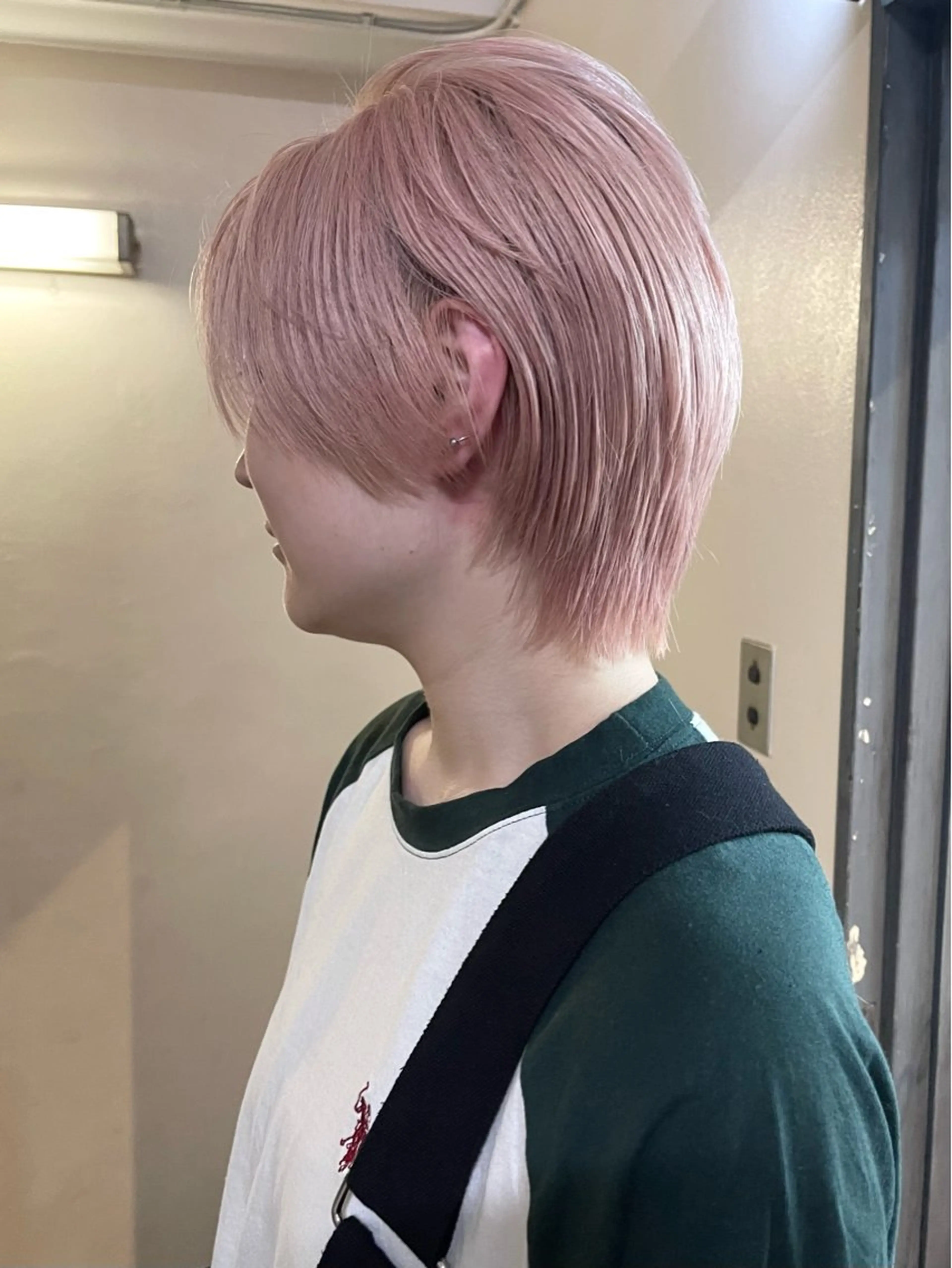 ミディアム カラー カット ヘアカラー トリートメント ヘアセット 安部佑哉/ハイトーン /レイヤーボブのヘアスタイル