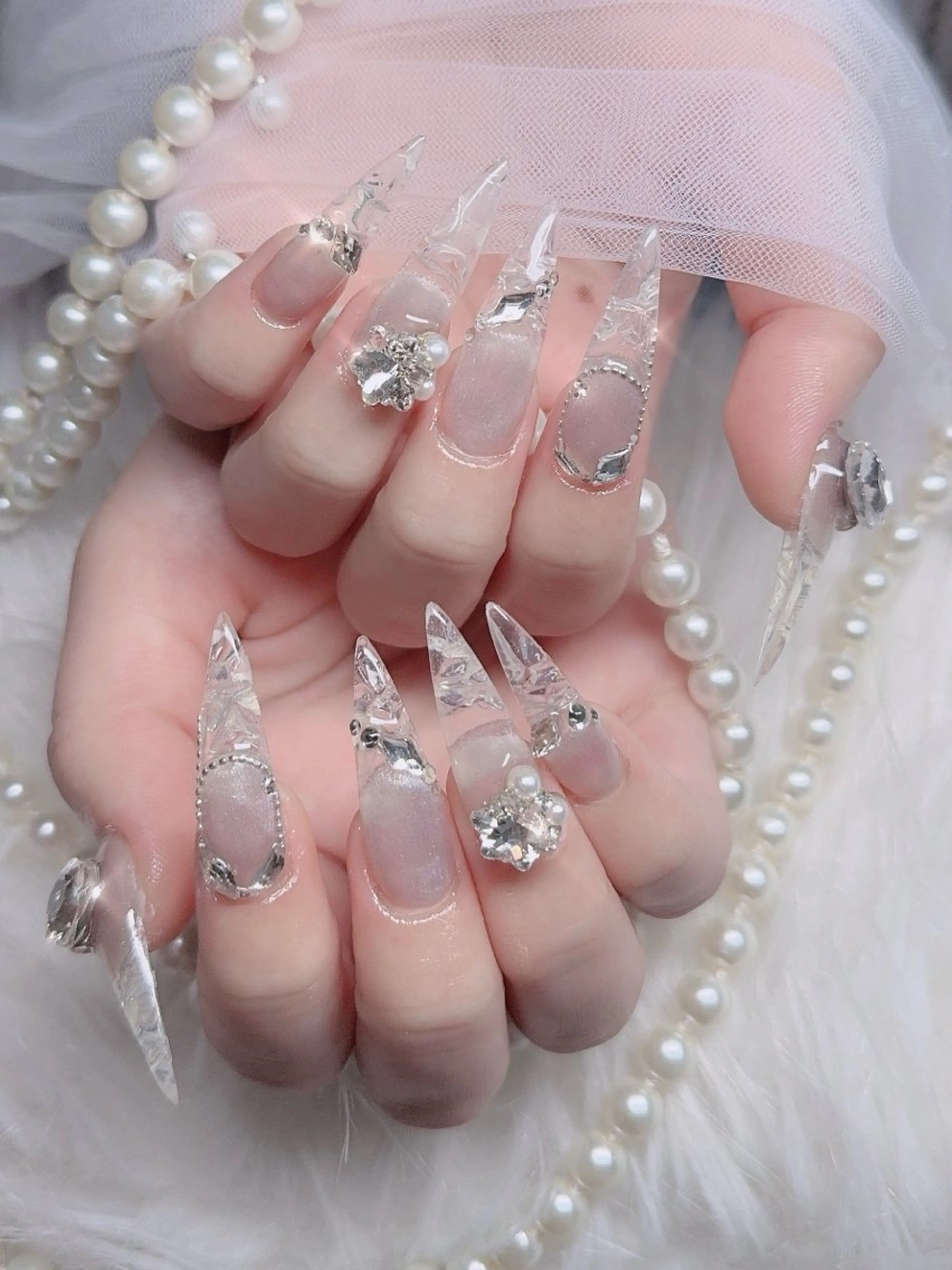 ネイル オーロラネイル フレンチネイル グラデーション ハロウィン 氷ネイル・うるうるネイル ハンドネイル H.baby Nail Salonのネイルデザイン