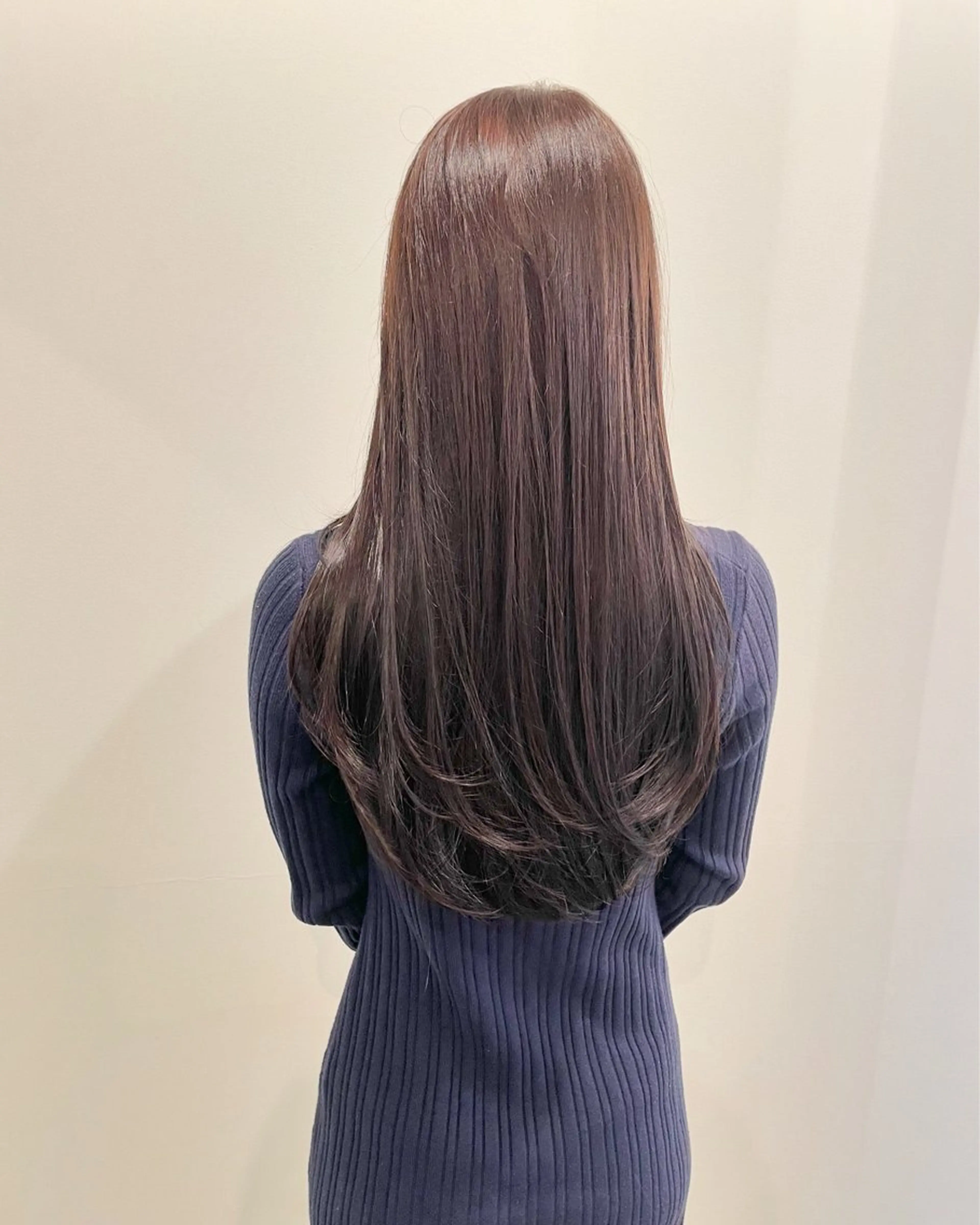 セミロング カラー レイヤーカット 透け感カラー🫧 加納トモヒロのヘアスタイル