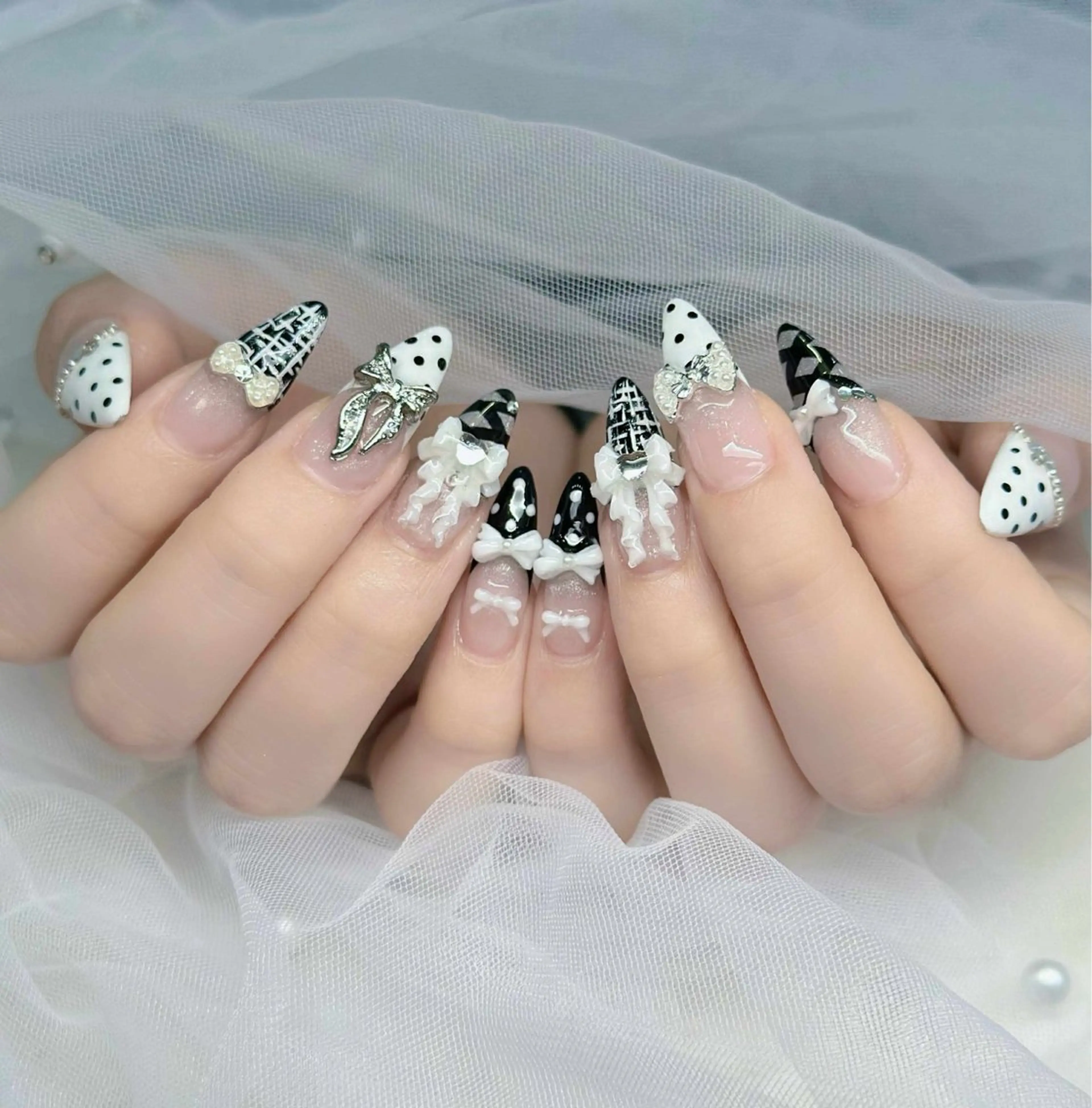 ネイル 🩷JiSu🩷 チップ長さ出し専門のネイルデザイン