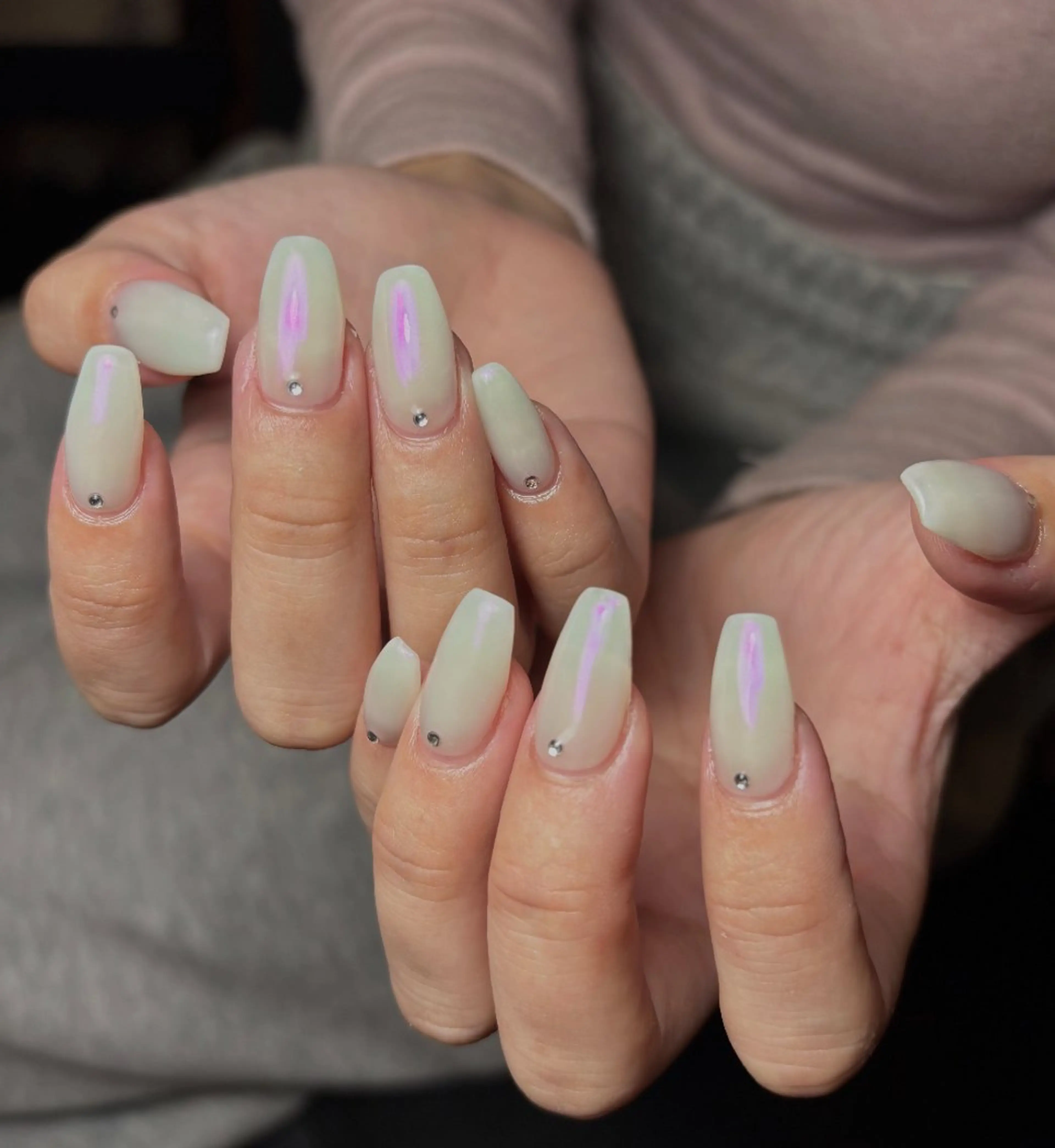 ネイル ストーンネイル ハンドネイル Ballie/ Mizukiのネイルデザイン