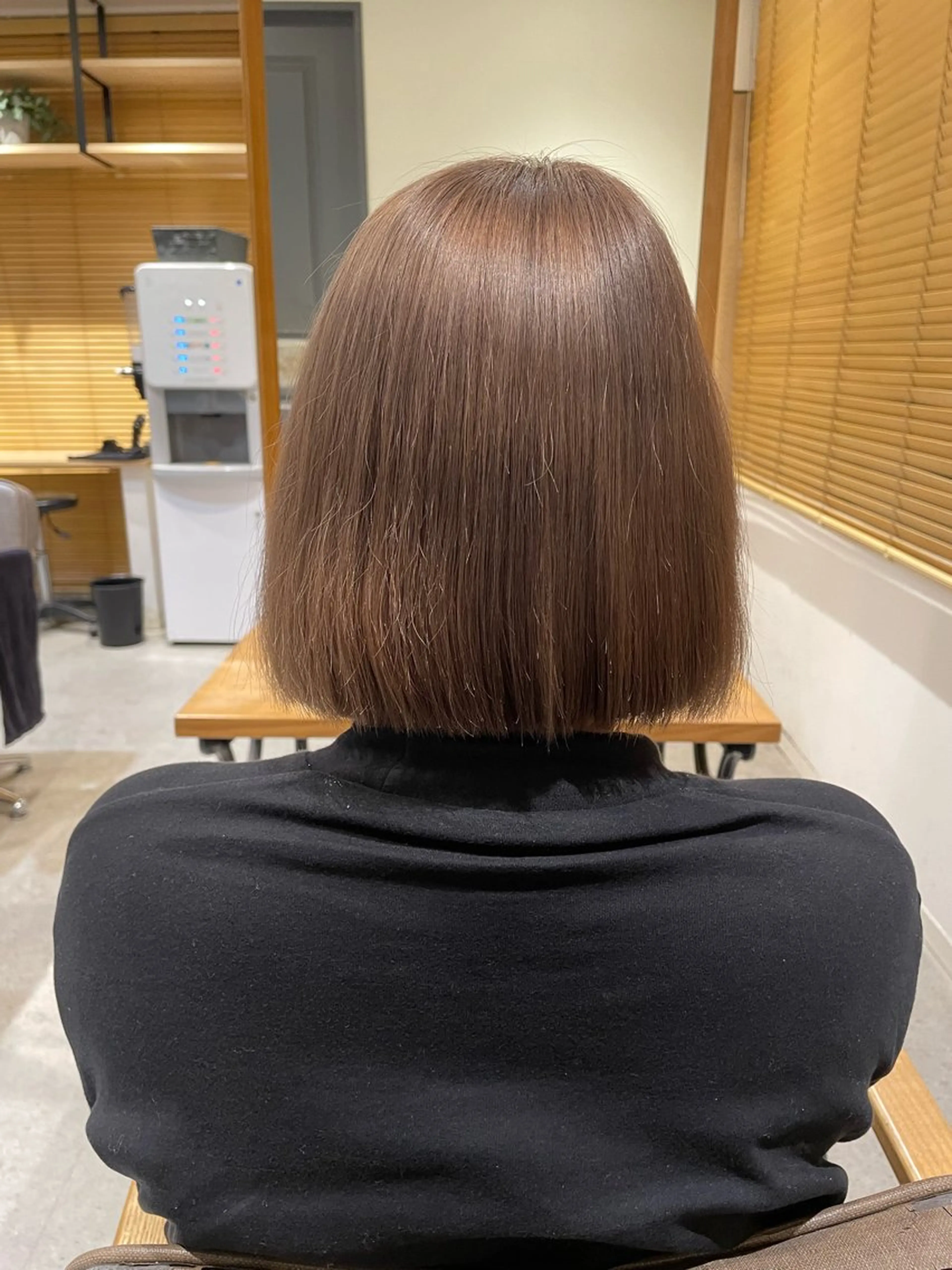 ショート カラー ベージュカラー ブリーチ ミルクティーベージュ PRINTEMPS by flammeum 大和店所属・🪼flammeum 宮﨑 瑠華のヘアスタイル