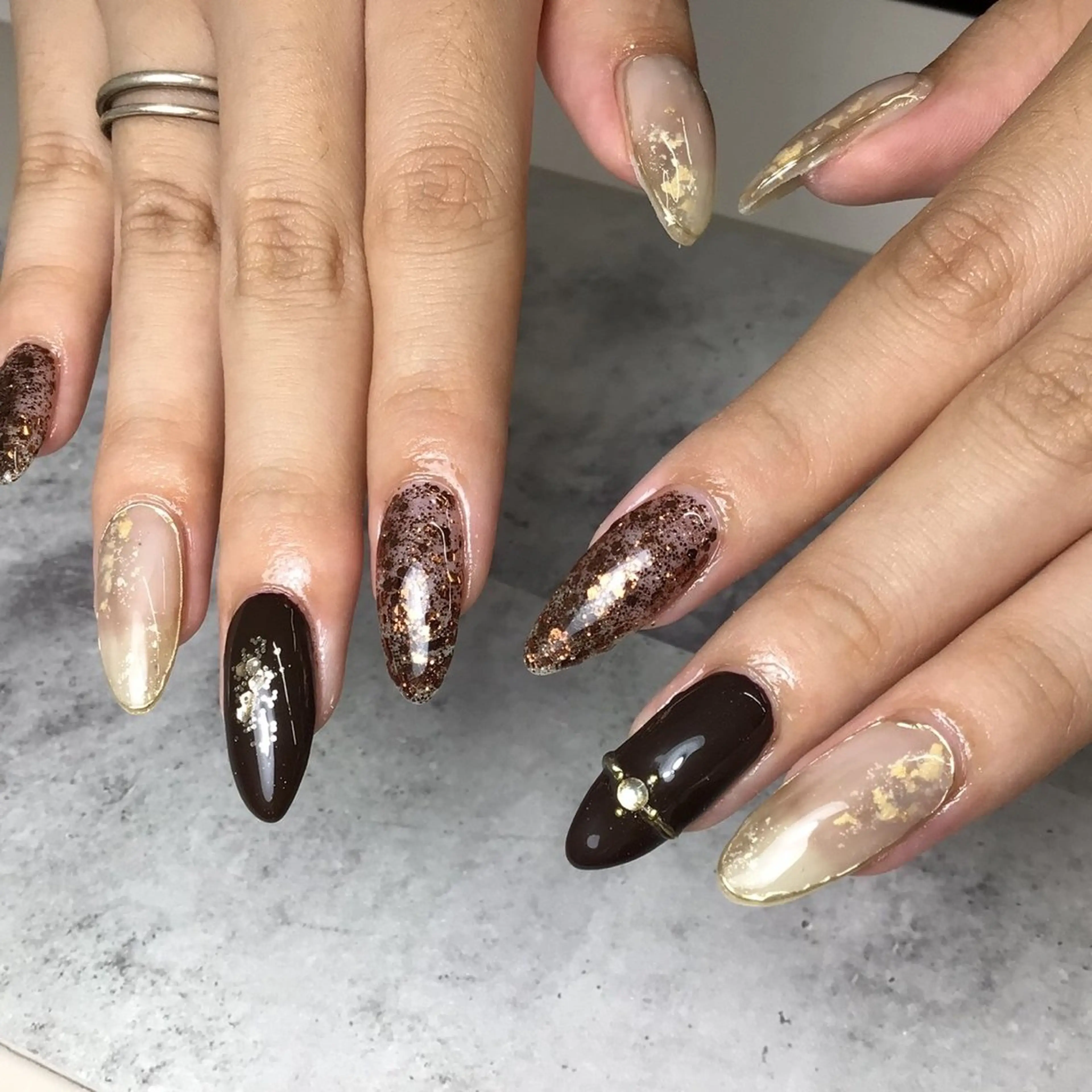 ネイル ジェルネイル マグネットネイル 持ち込み ワンカラーネイル パラジェル EYE &NAILDAYのマツエク・マツパデザイン