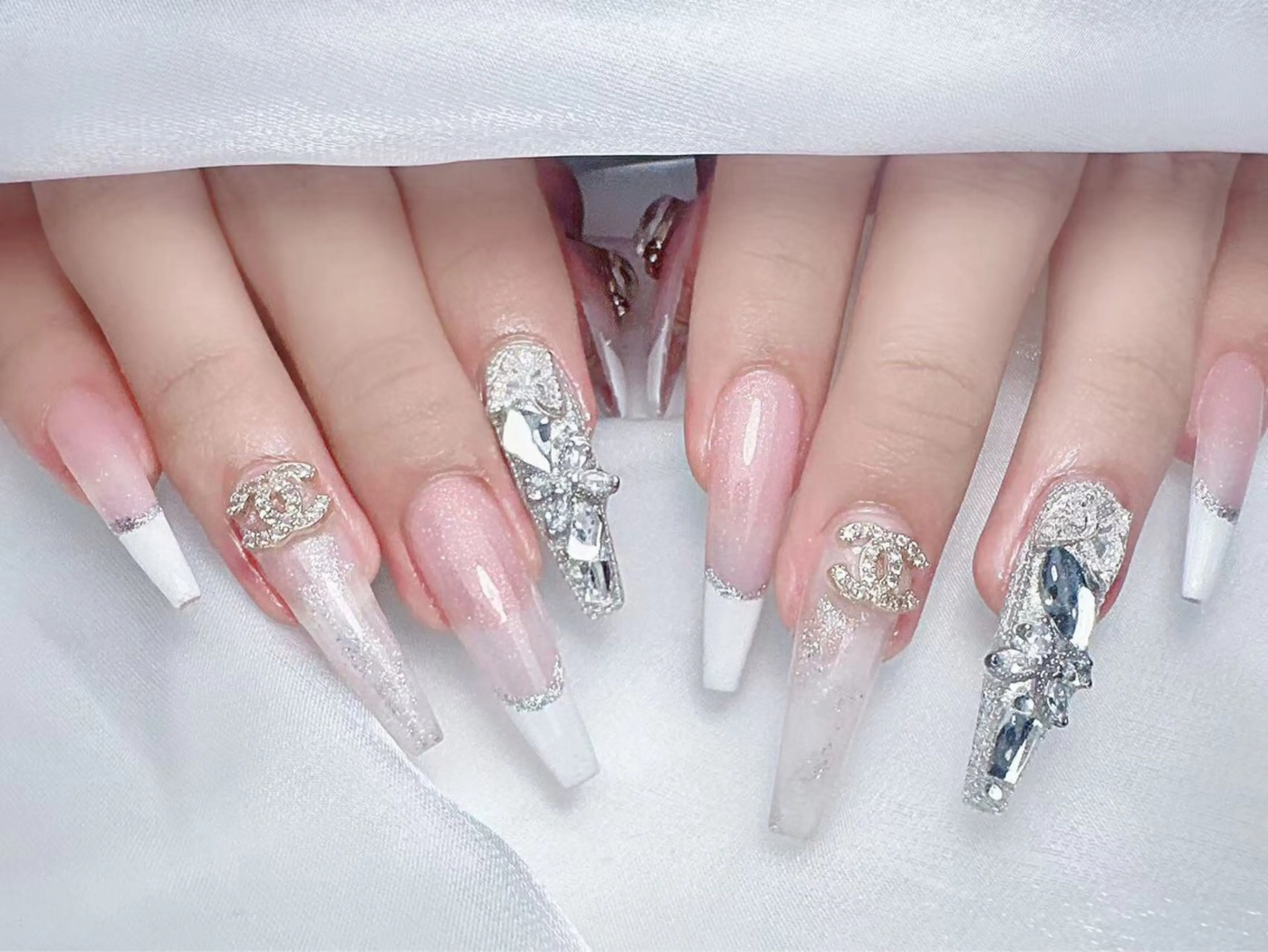ネイル 🎀Ｍ nails✨ ビューティーのネイルデザイン