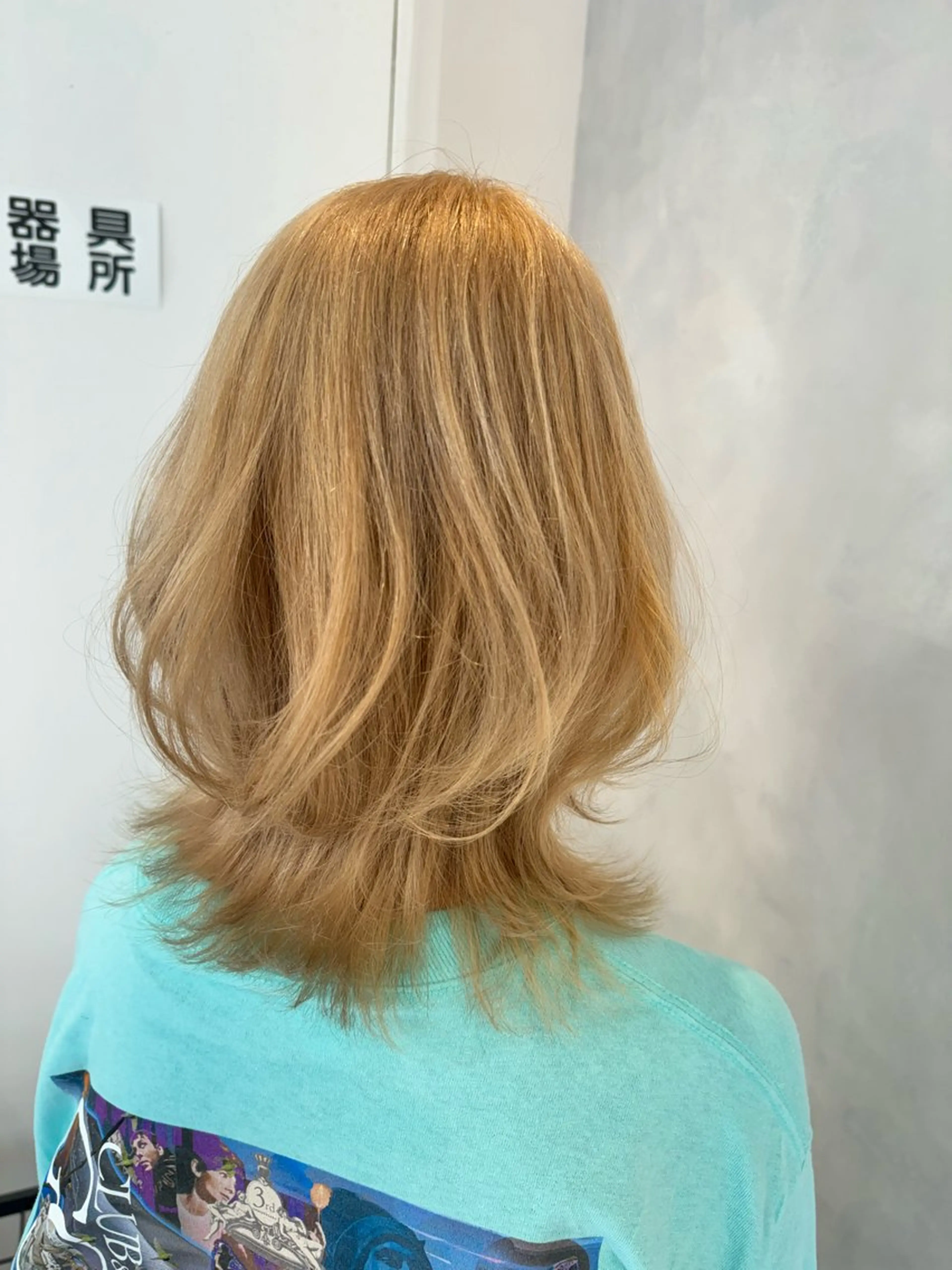 セミロング カラー ブロンド ハイトーンカラー ヘアカラー トリートメント 透明感カラー✨艶髪 制作🌱山根あゆみのヘアスタイル