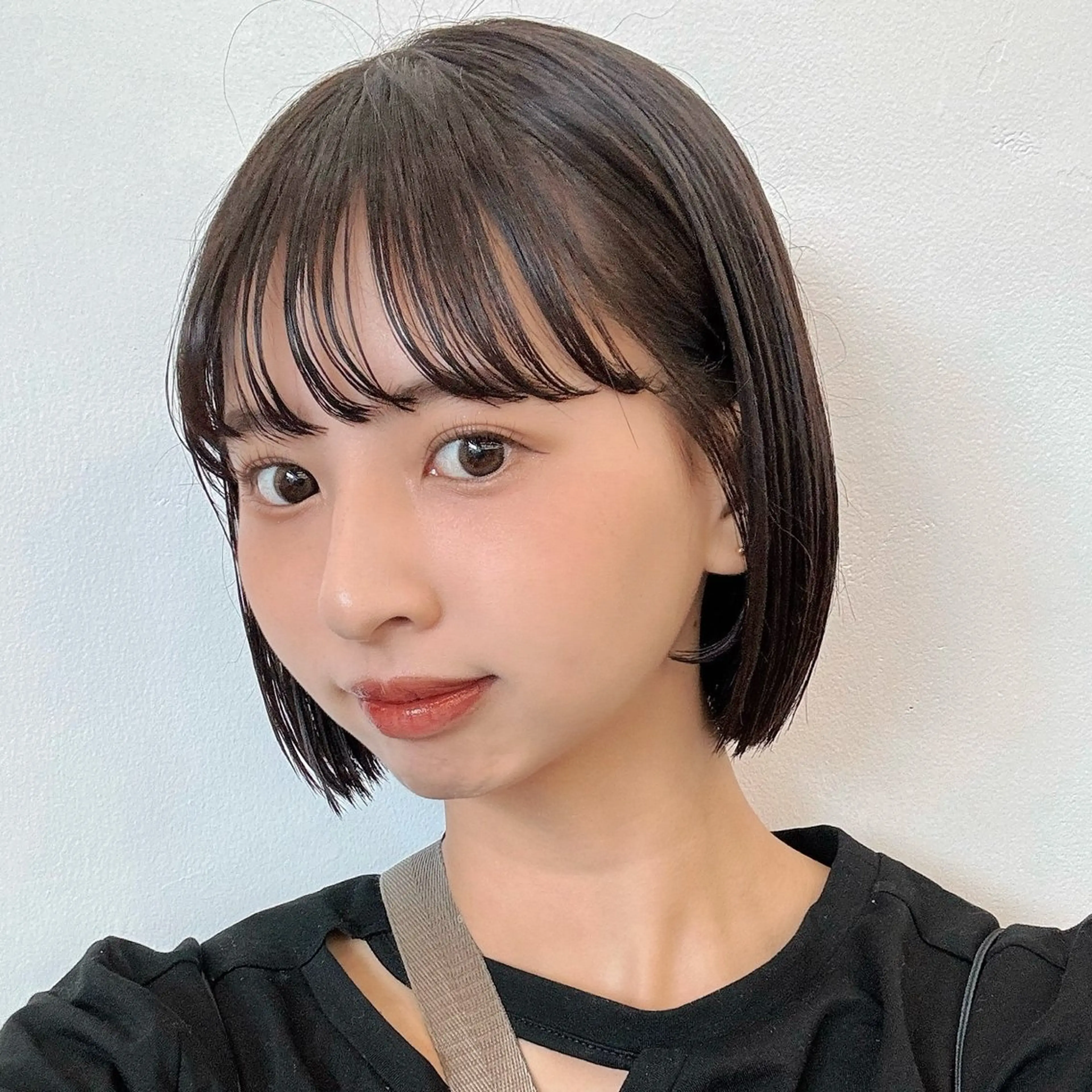 ショート カラー ヘアアレンジ ボブ カット ヘアカラー トリートメント 🌱ボブ/レイヤー/ ベージュ/あやみ✨のヘアスタイル
