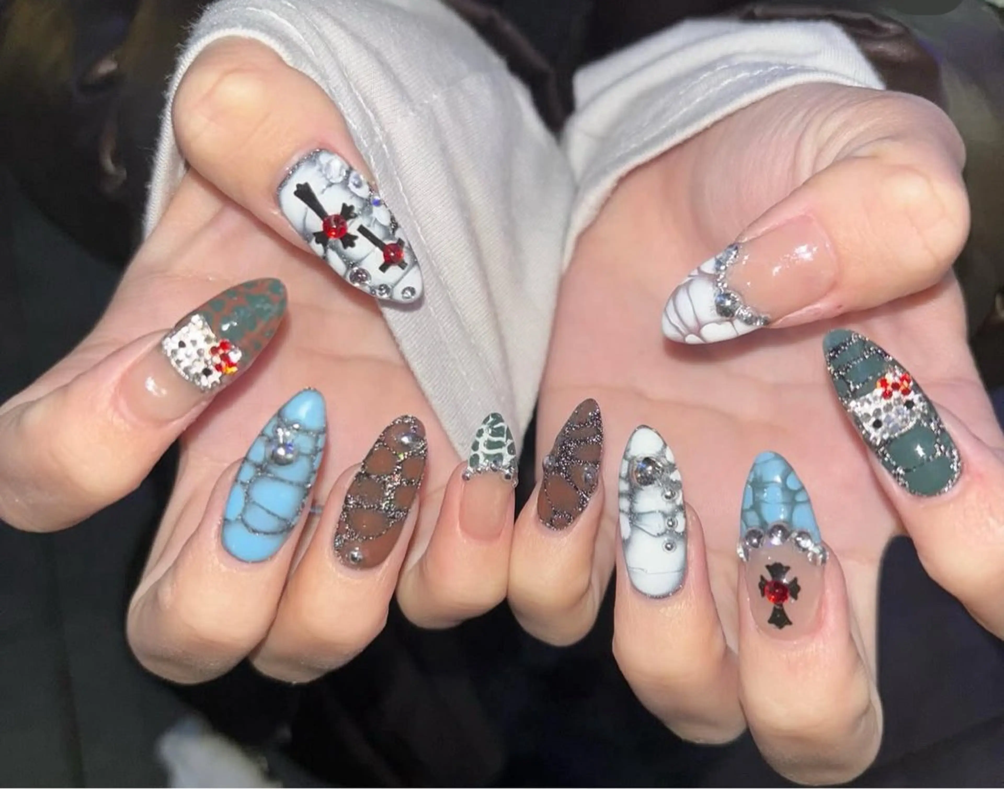 ネイル ハンドネイル 🐬Cxxu° Nail✝️のネイルデザイン