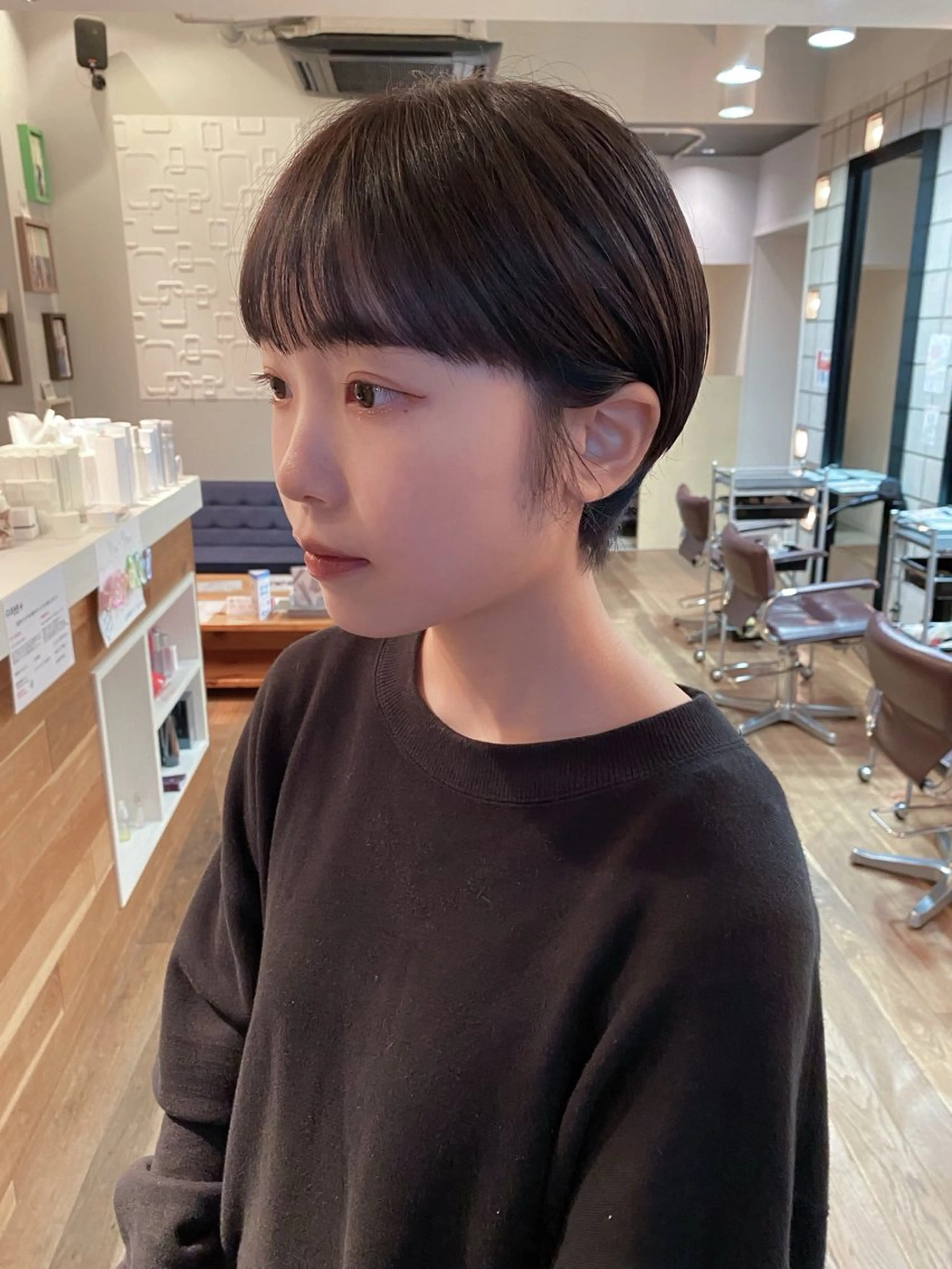 ショート カット 縮毛矯正 塩澤 榛奈のヘアスタイル
