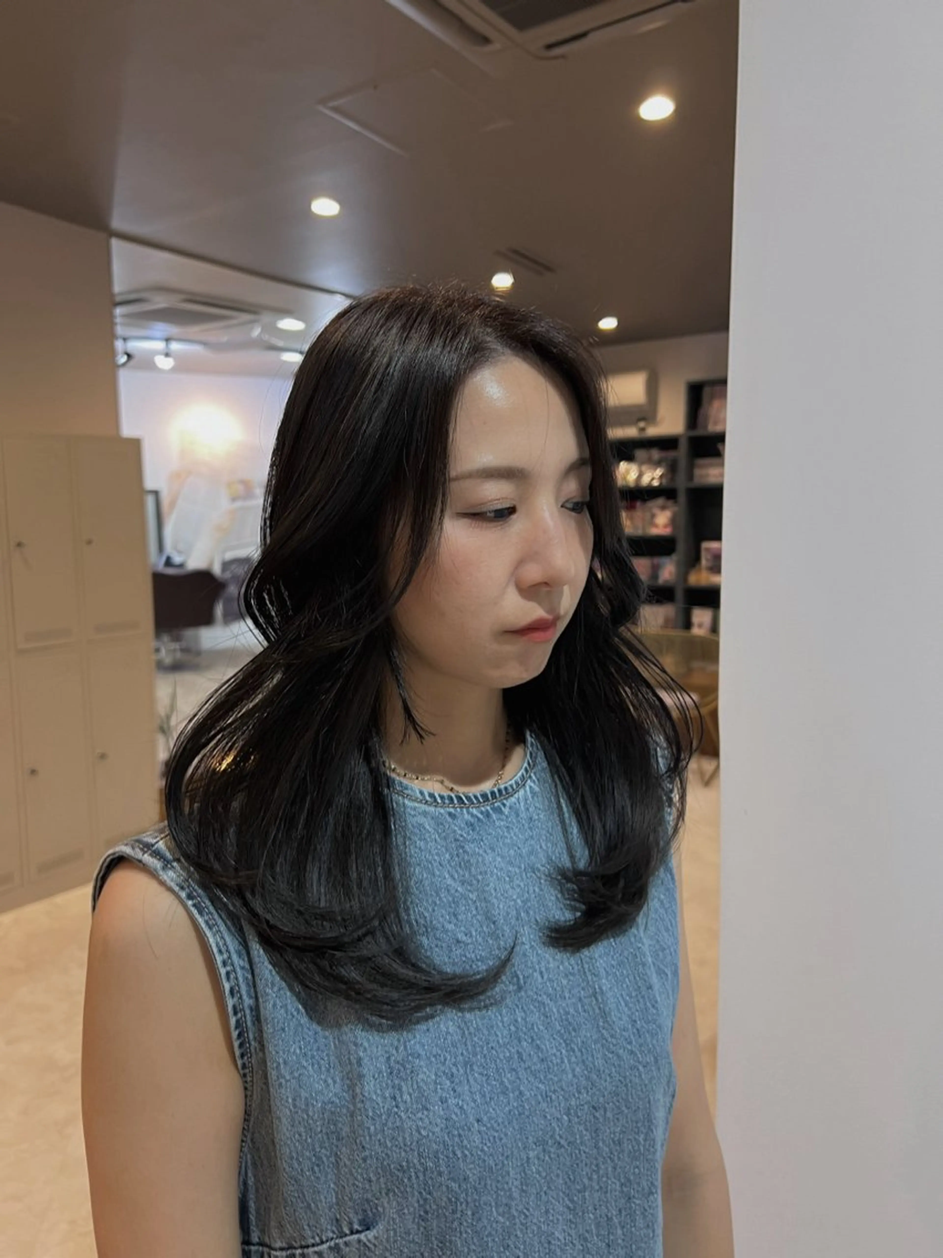 セミロング yomu  hair library所属・武藤 りょうのヘアスタイル