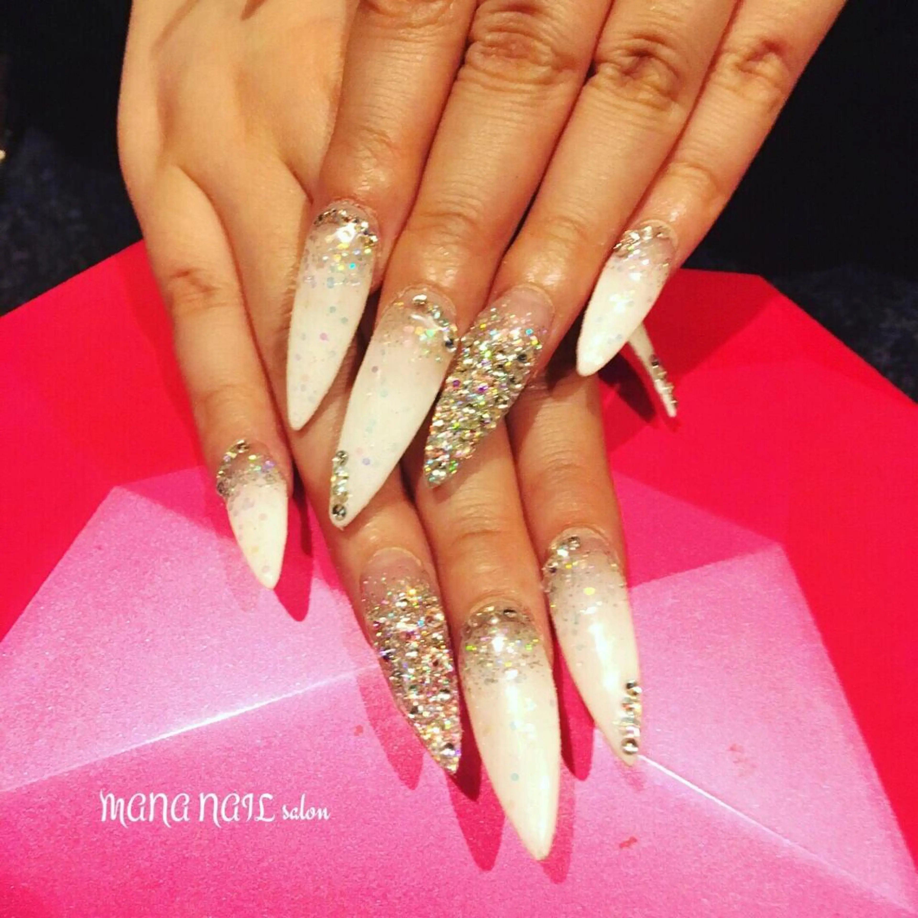 ネイル 長さ出し ジェルネイル グラデーション 春ネイル 夏ネイル 廣瀬 真奈美のネイルデザイン