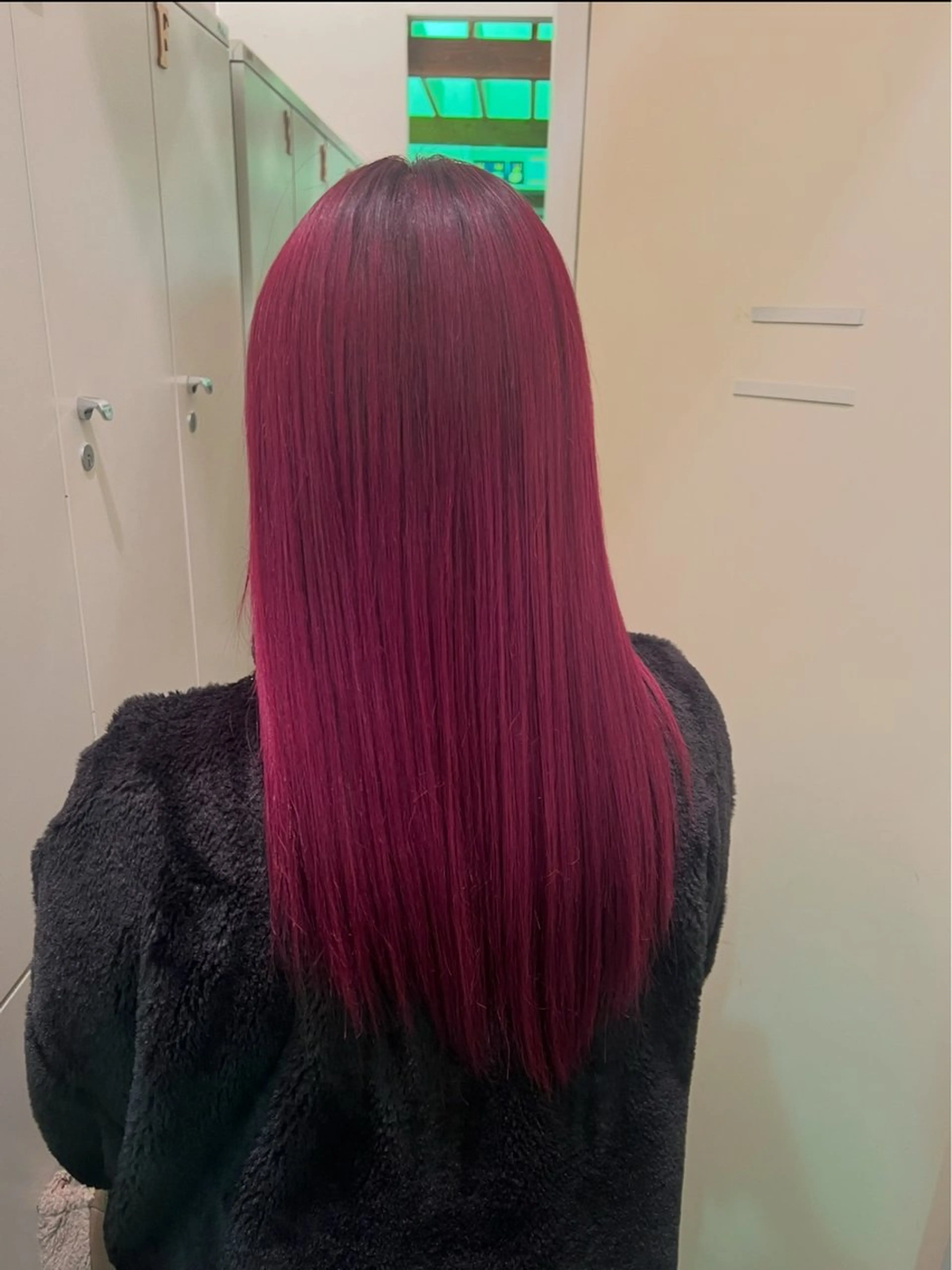 ロング カラー ヘアカラー トリートメント 渡邊 海里のヘアスタイル