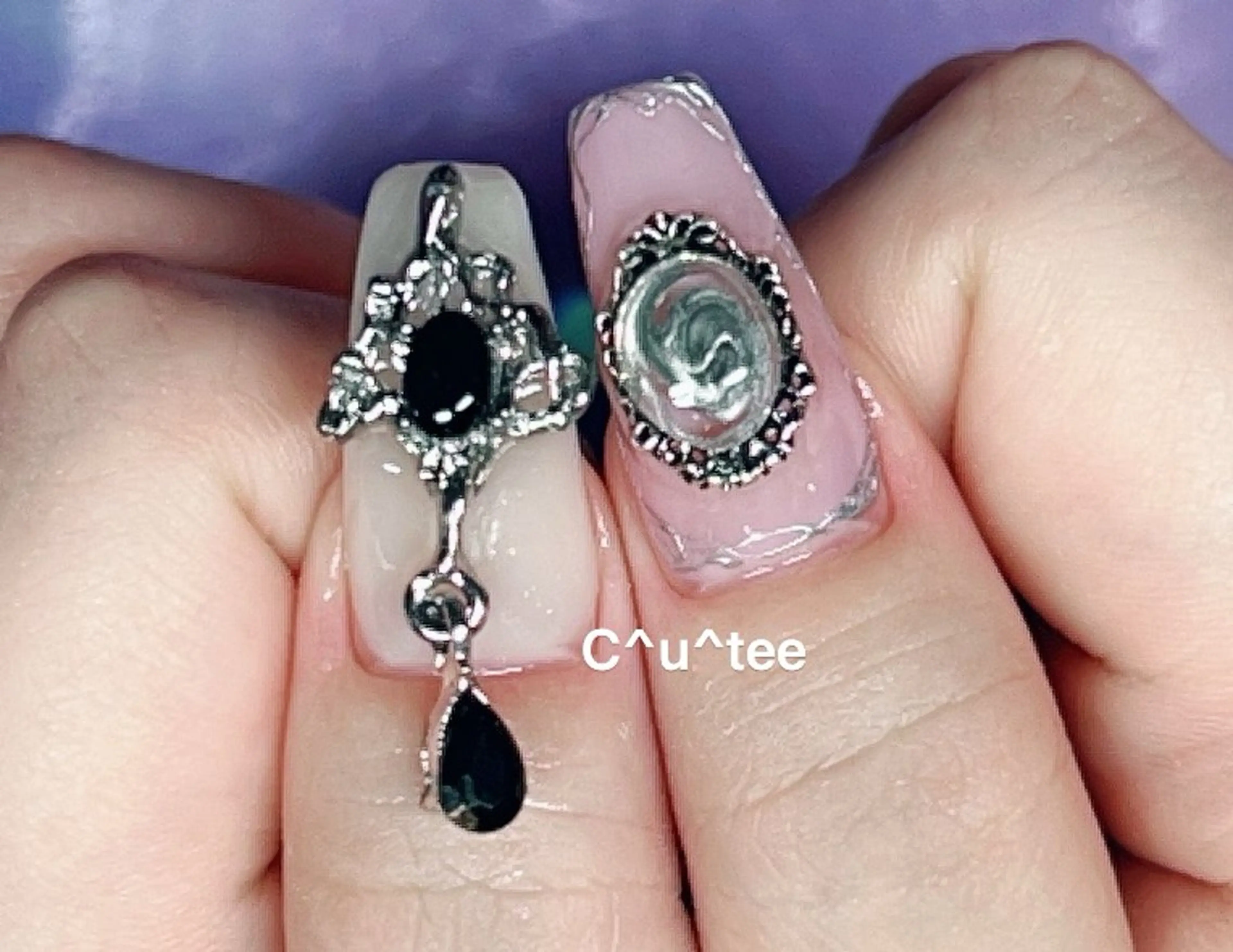 ロング ハンドネイル 🎀CUTEE 🎀レイのネイルデザイン