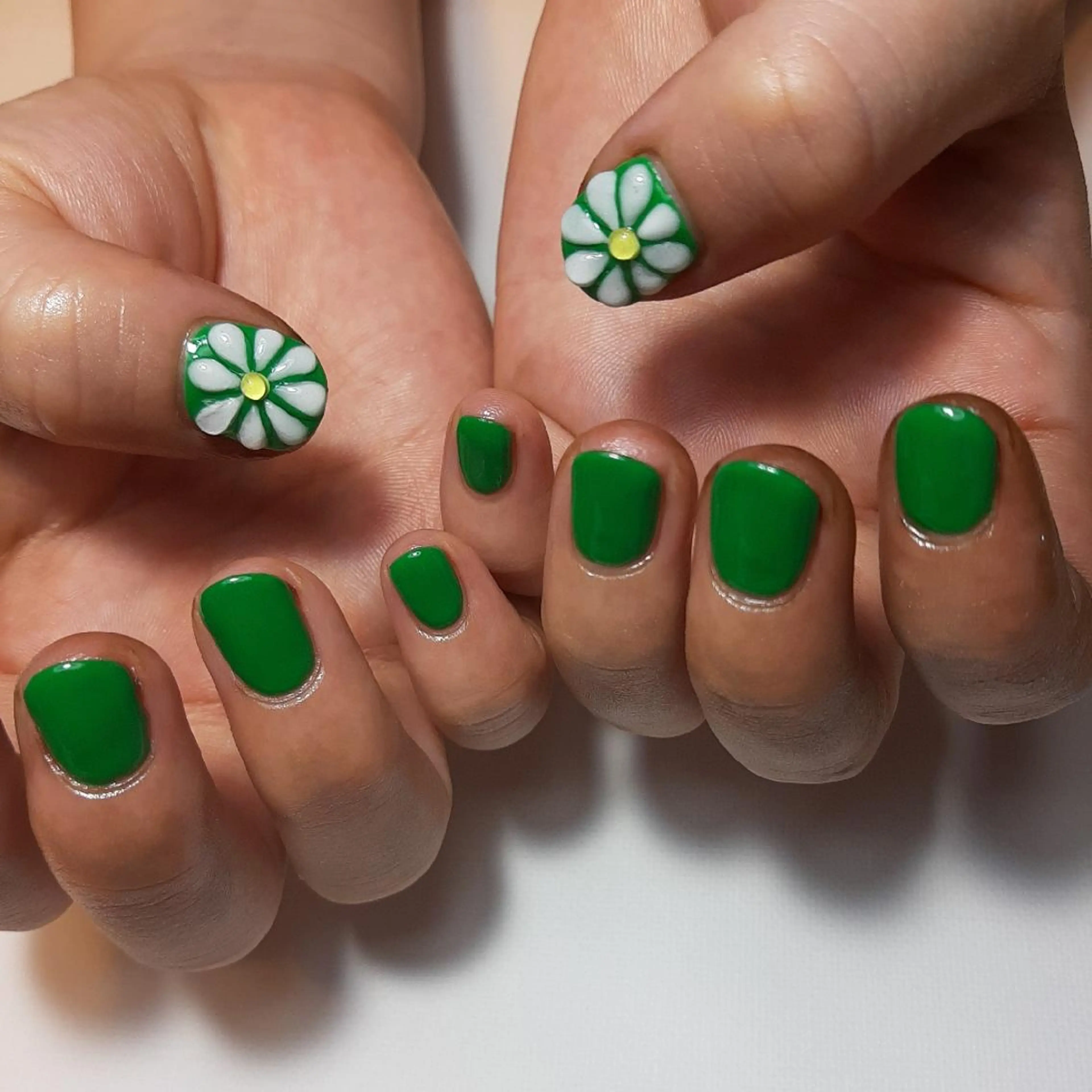 ネイル フラワーネイル owlnail /持込みデザイン専門のネイルデザイン