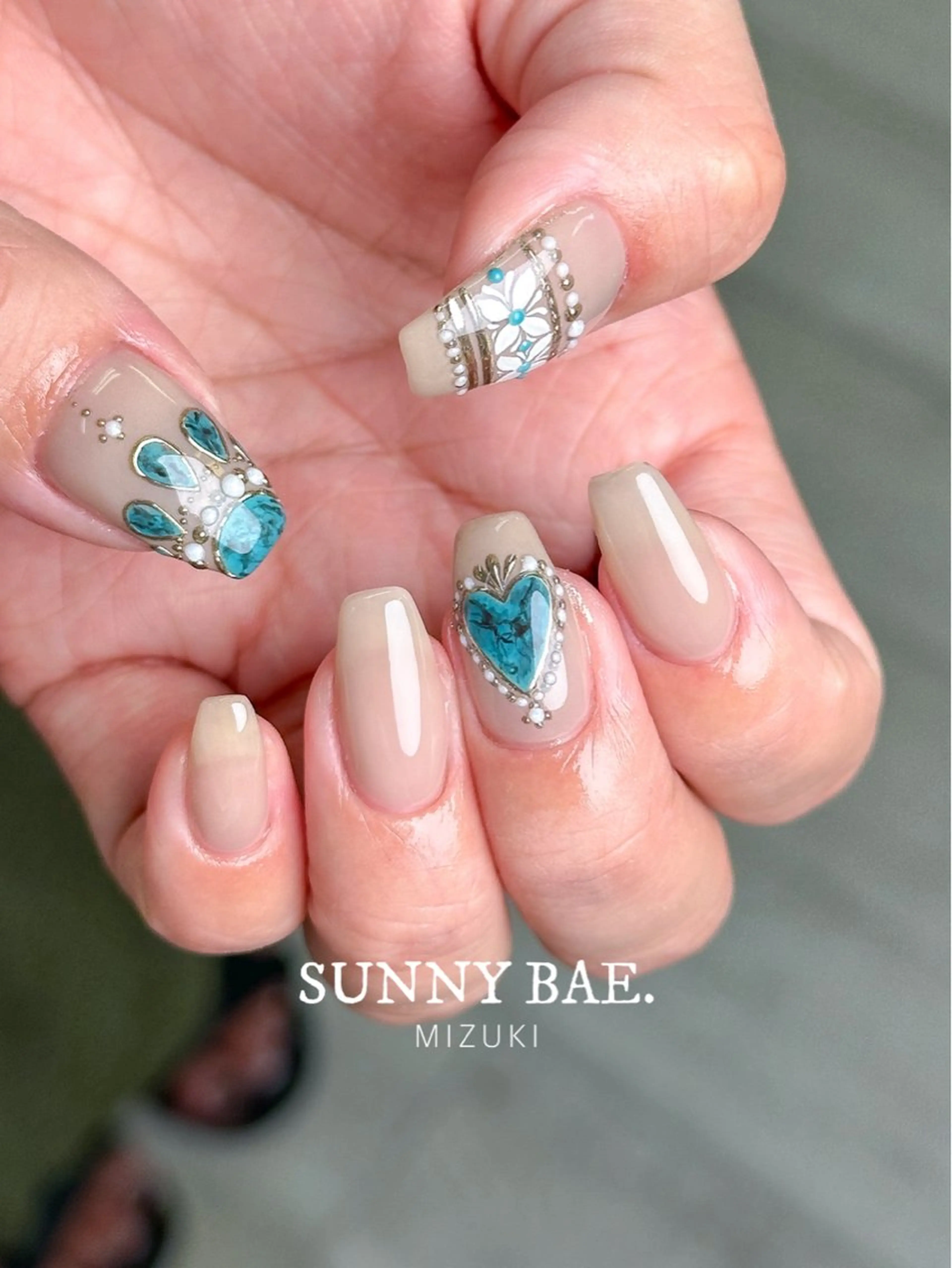 ネイル ハート ワンカラーネイル ハンドネイル SUNNY BAE. 🌼MIZUKIのネイルデザイン