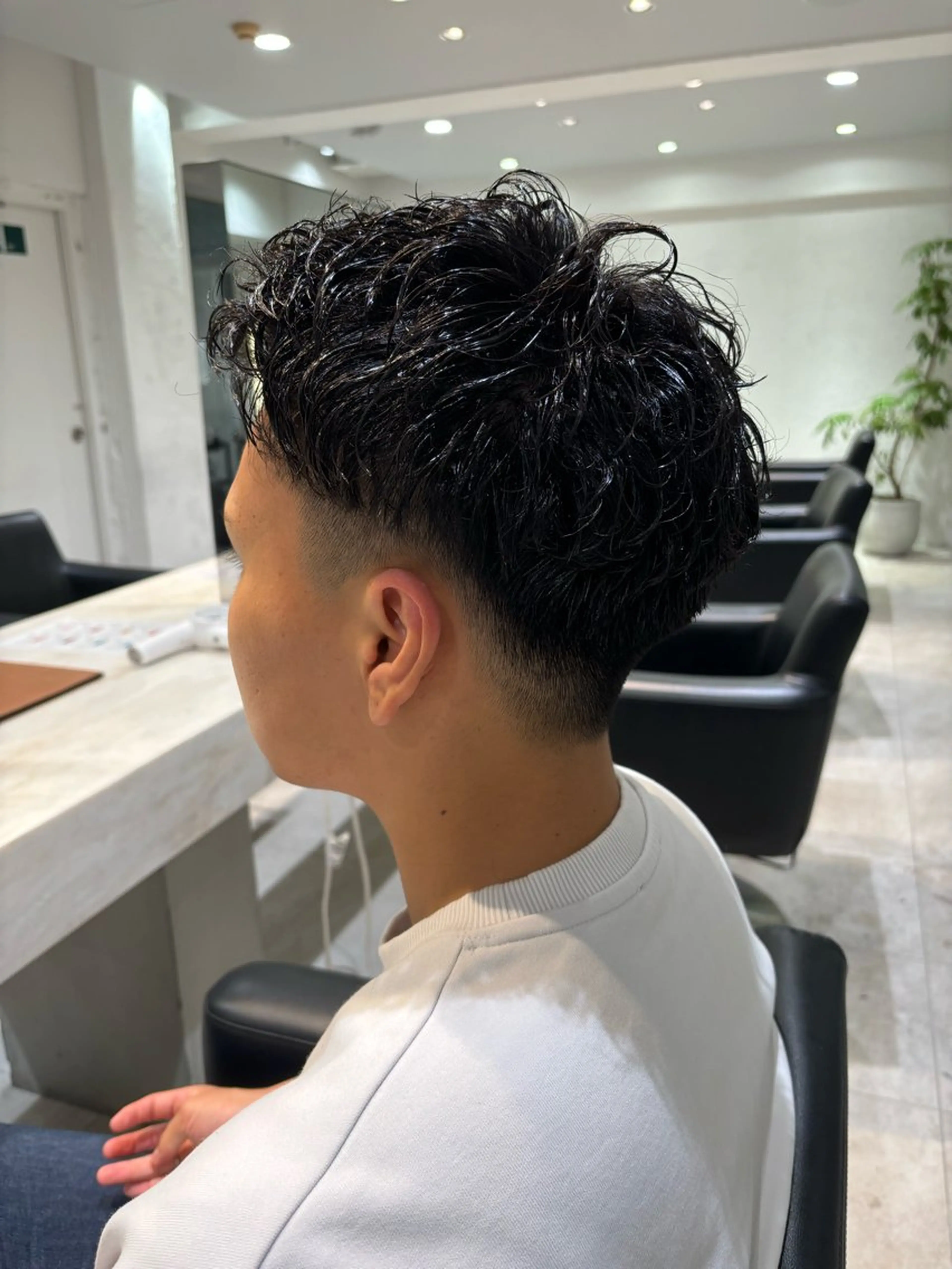 ロング パーマ ツイストスパイラルパーマ スパイラルパーマ カット パーマ サソウ ユリエ🥥のその他イメージ