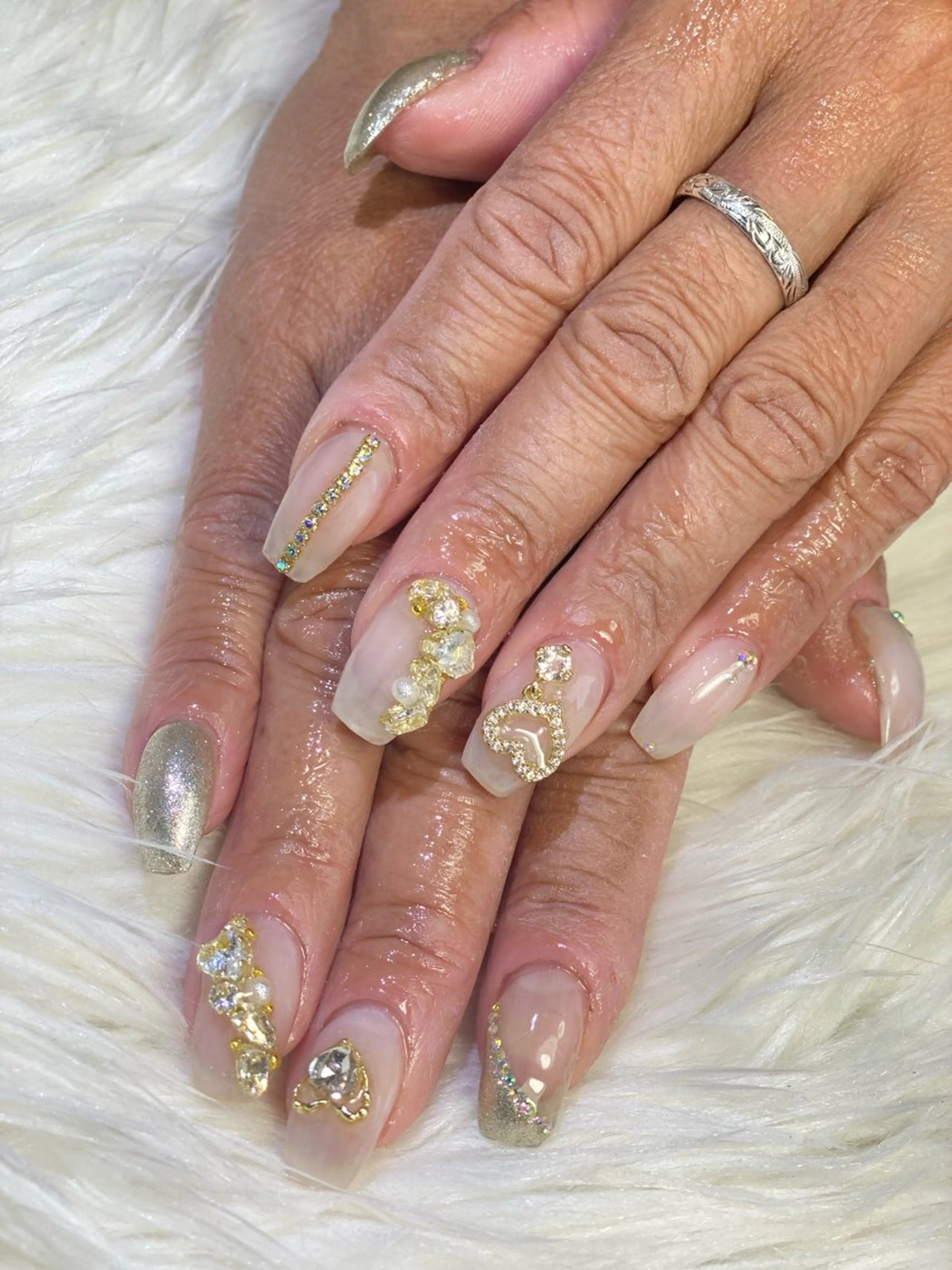 ネイル ストーンネイル Esthetic Will所属・will 有希のネイルデザイン