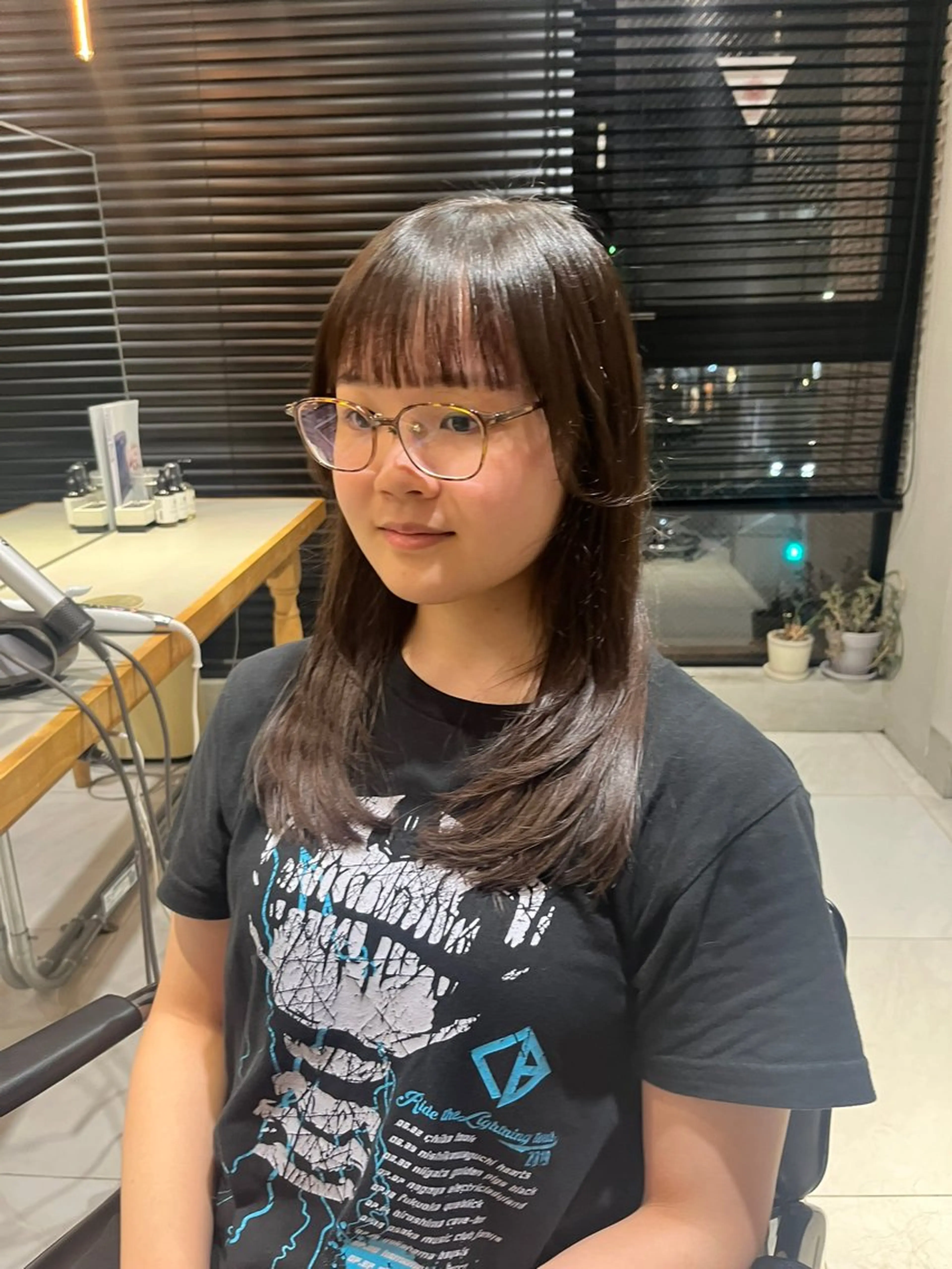 セミロング カラー パーマ ボブカット えのもとりき🏄のヘアスタイル