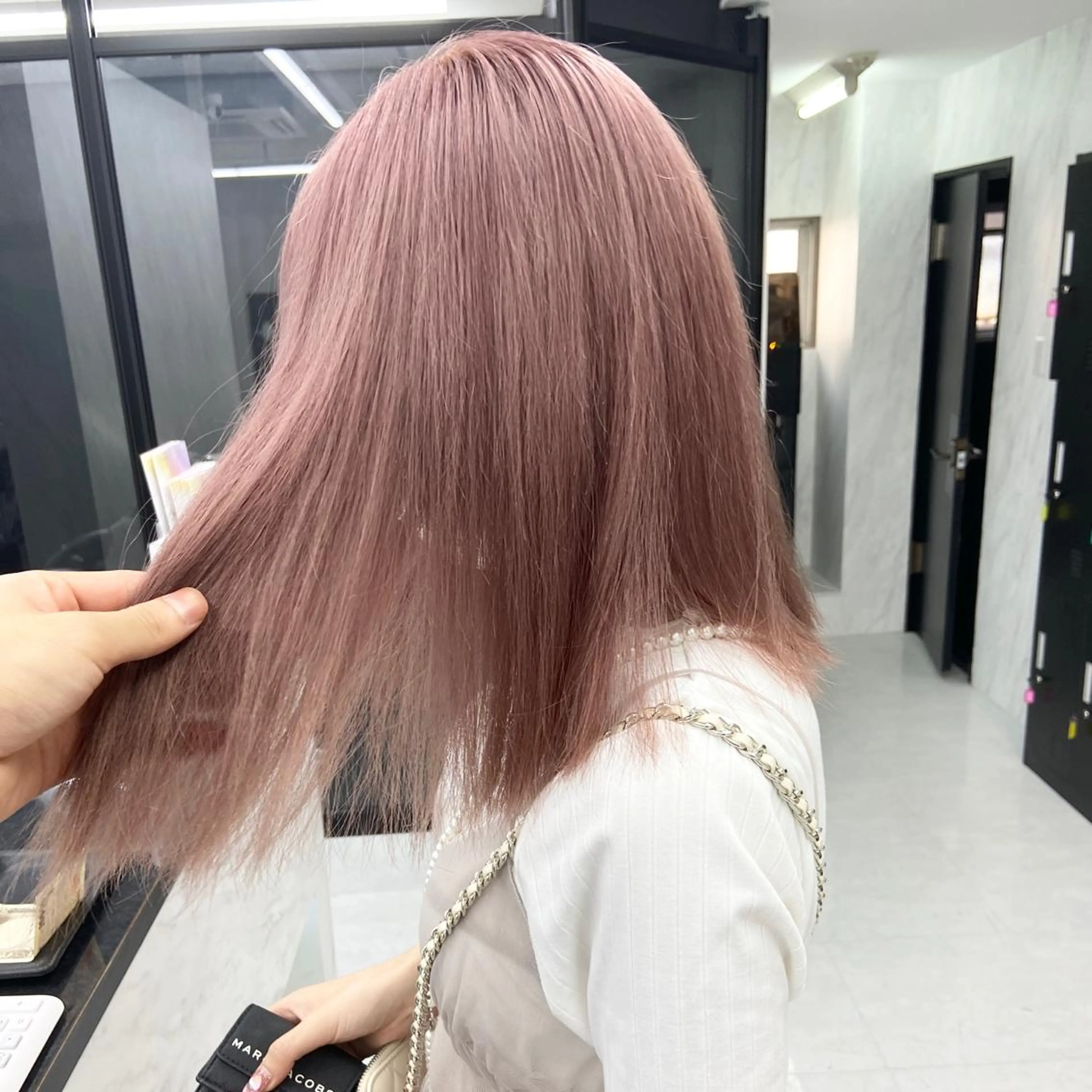 ミディアム カラー ハイトーンカラー ヘアカラー トリートメント ミルボンAujua認定サロン Ria  OSAKA 梅田所属・メンズ、エクステ特化 Ryuのヘアスタイル