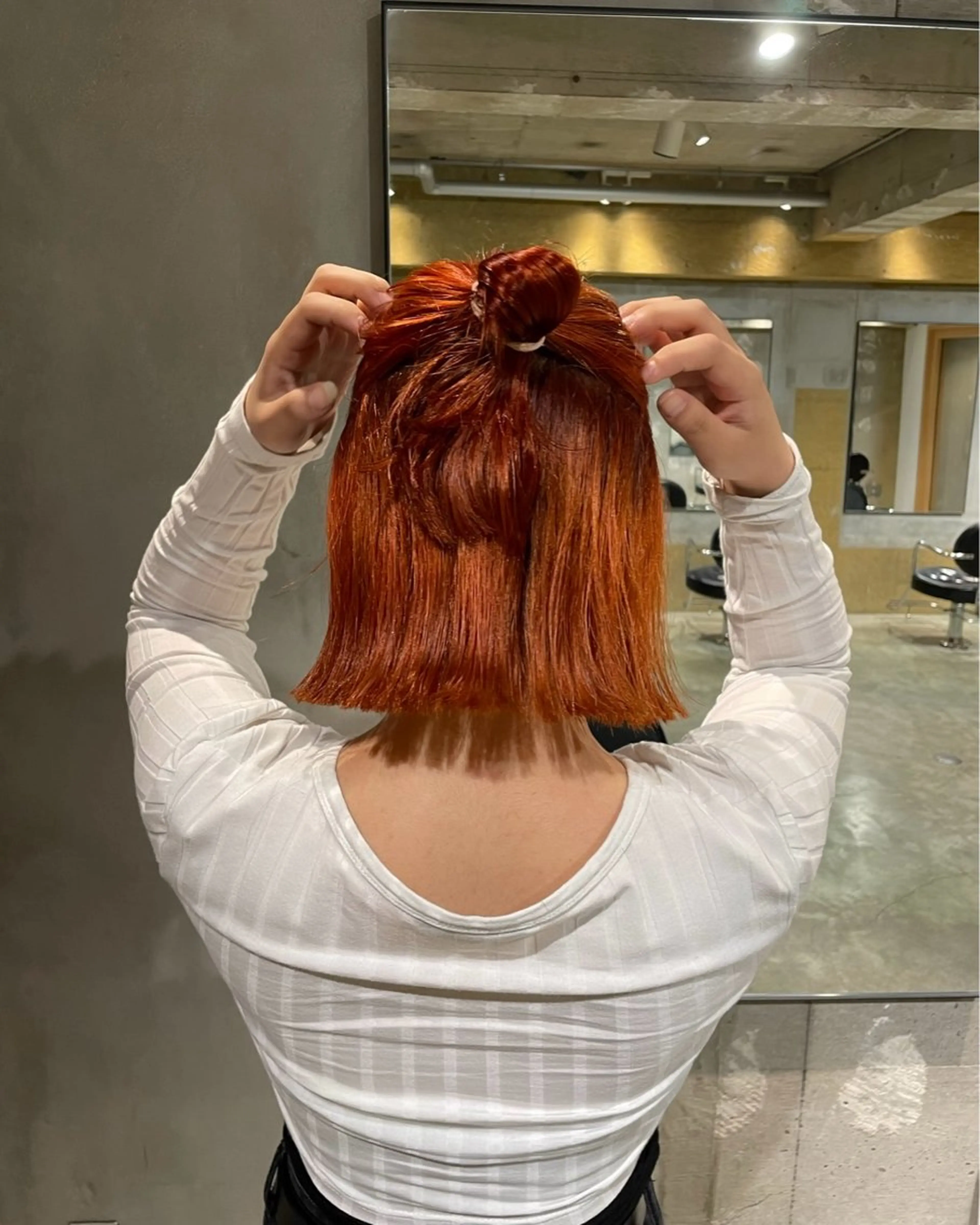 ミディアム カラー ブリーチ オレンジ カット ヘアカラー Qin shaire salon 原宿所属・🌿パーマ/ボブ/ レイヤー/Mikiのヘアスタイル