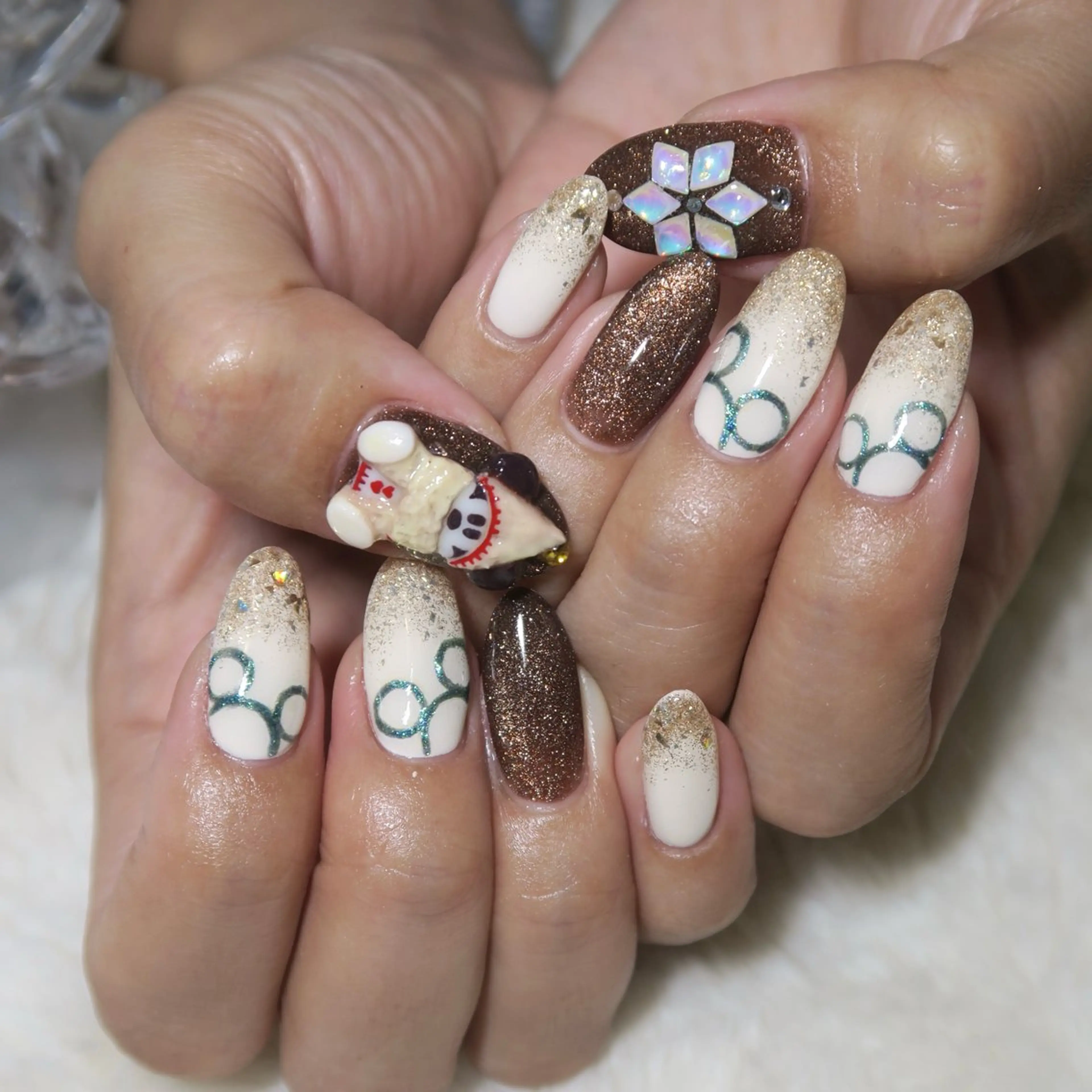 ネイル gloss nail 代々木上原のネイルデザイン