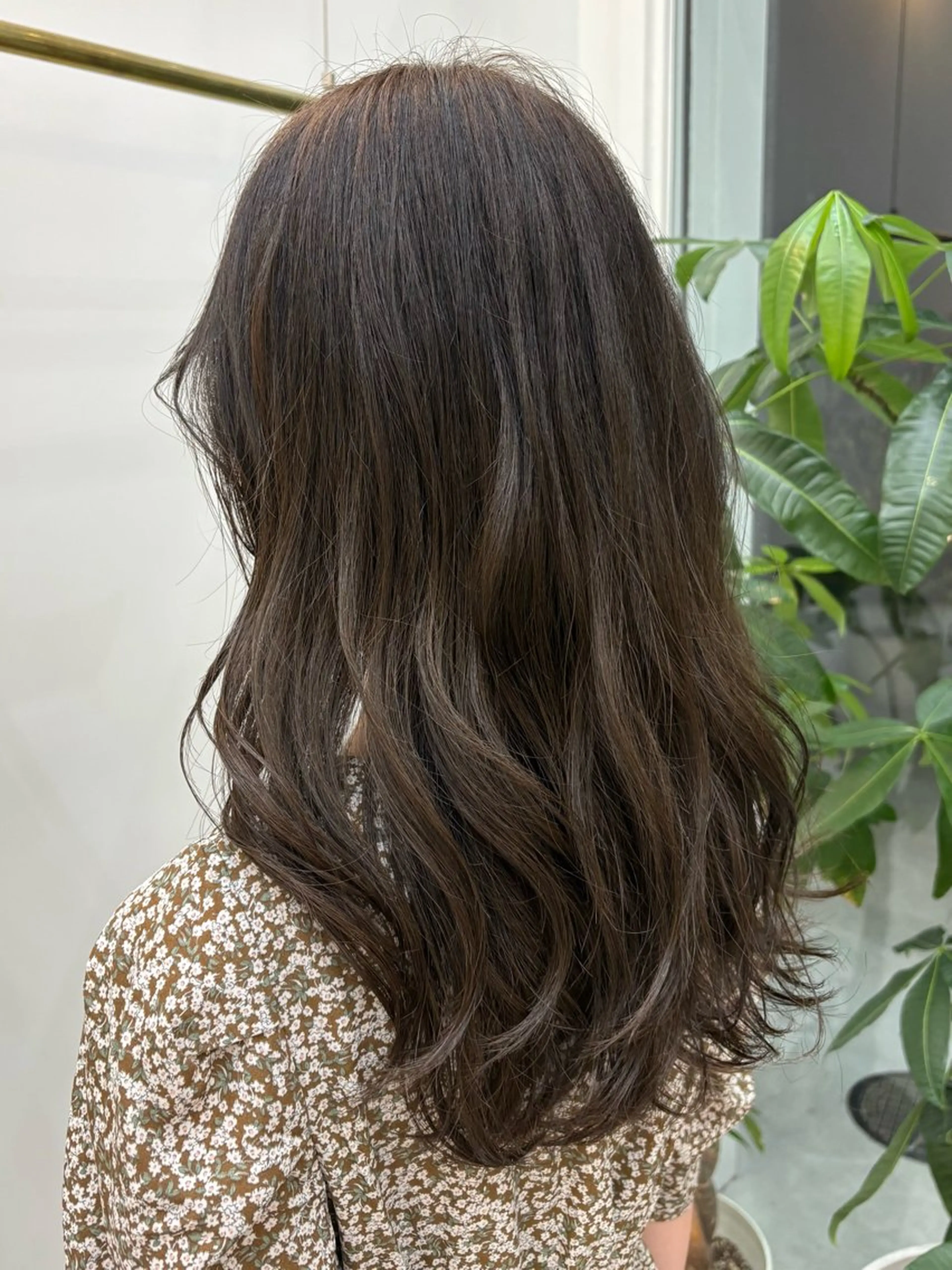 カラー ブラウンカラー オリーブブラウン ヘアカラー 齋藤 そらのヘアスタイル