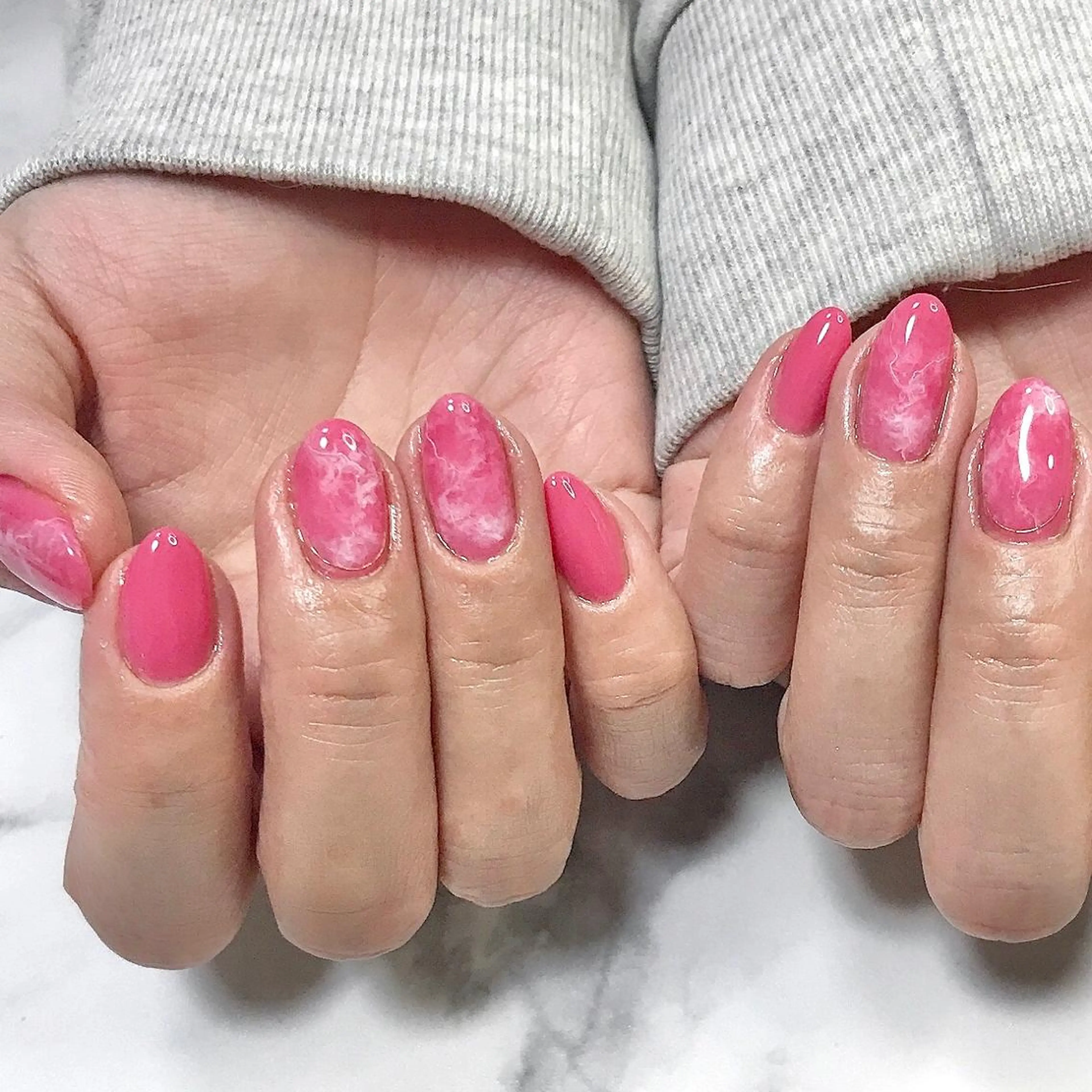 ネイル アートネイル 大理石ネイル(マーブル) ニュアンスネイル ワンカラーネイル ピンク ステラ marikominoのネイルデザイン