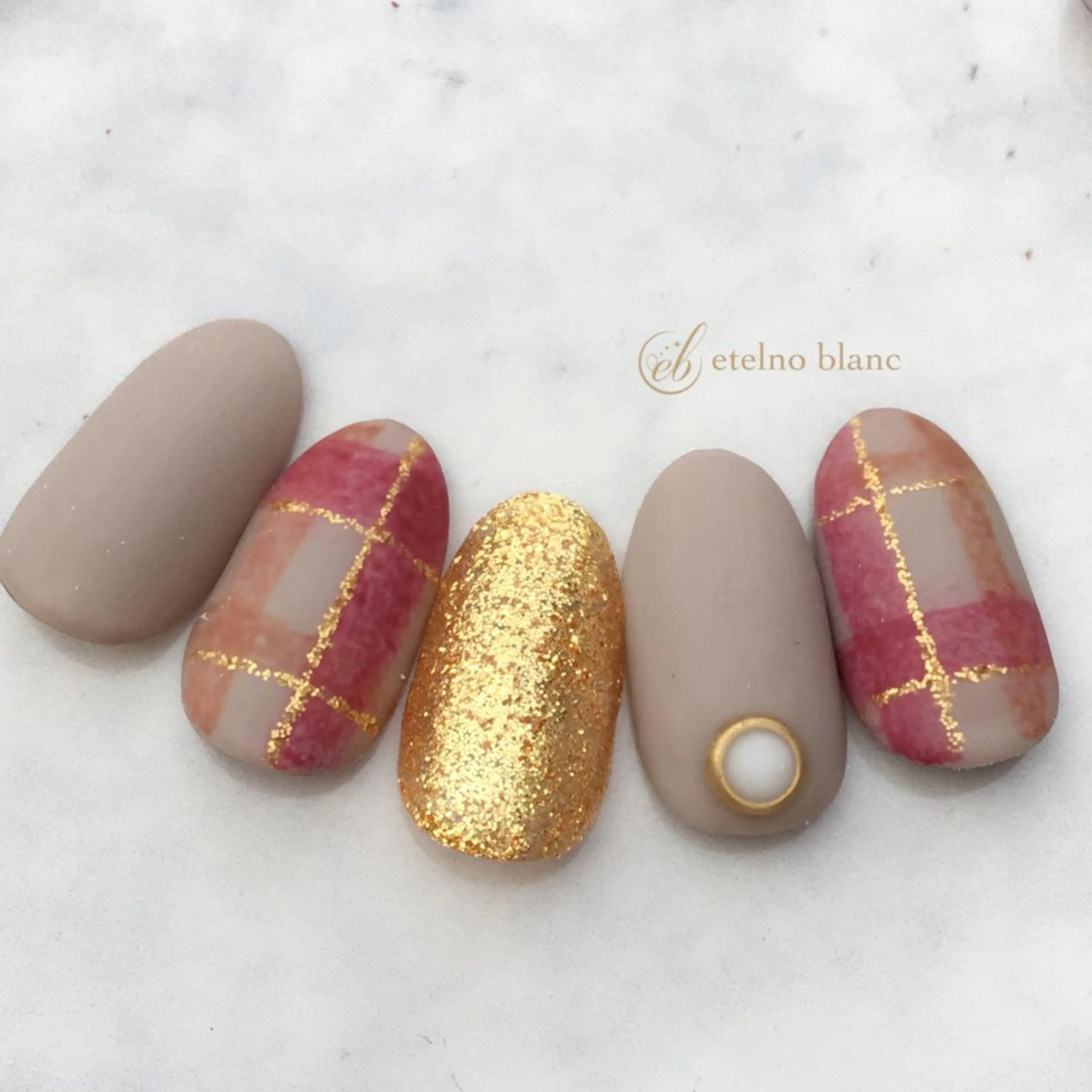 ネイル etelno blanc中目黒のネイルデザイン