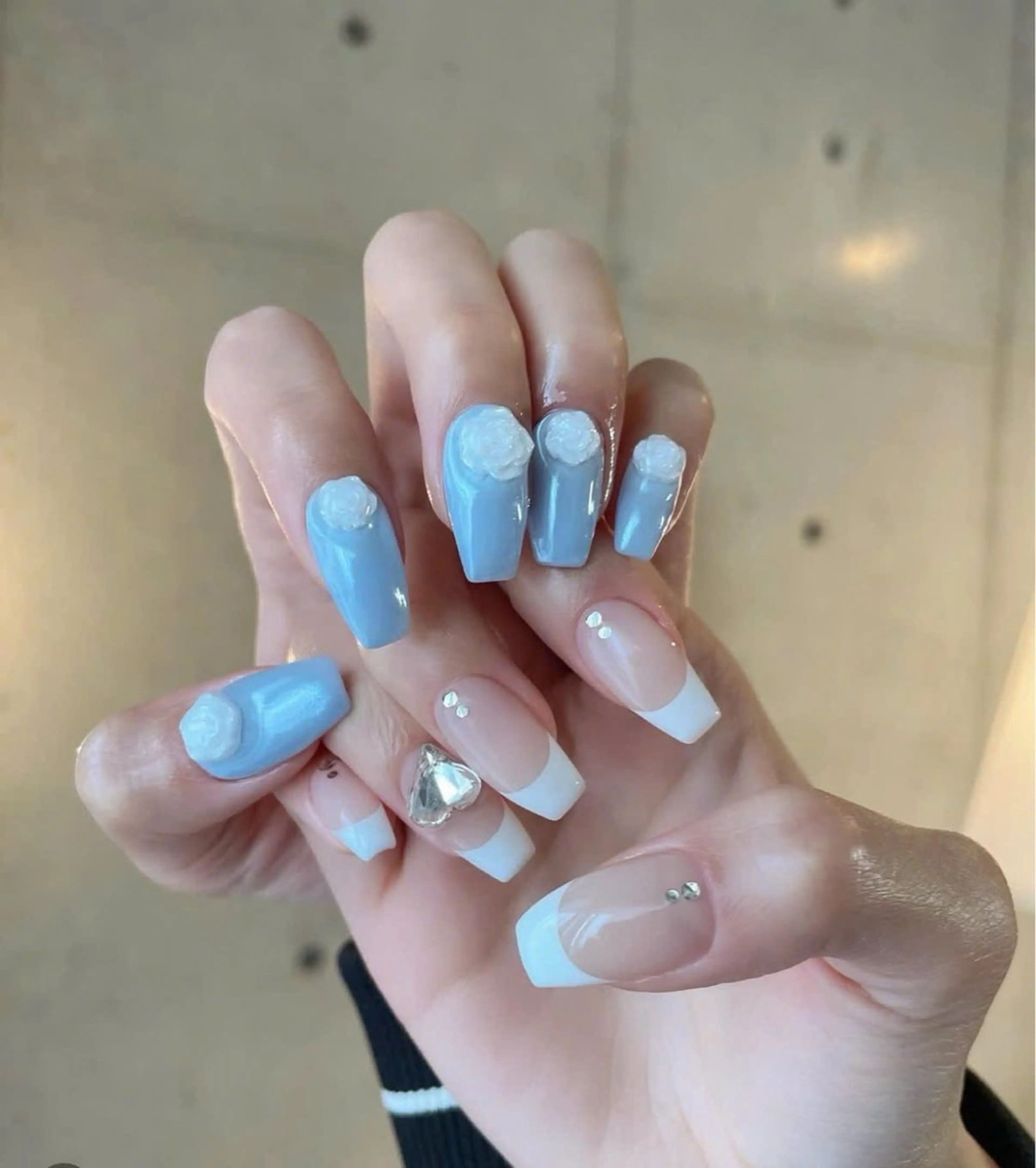 ネイル フレンチネイル キラキラネイル マグネットネイル ミラーネイル ニュアンスネイル ハンドネイル Lyn TA Nailのネイルデザイン