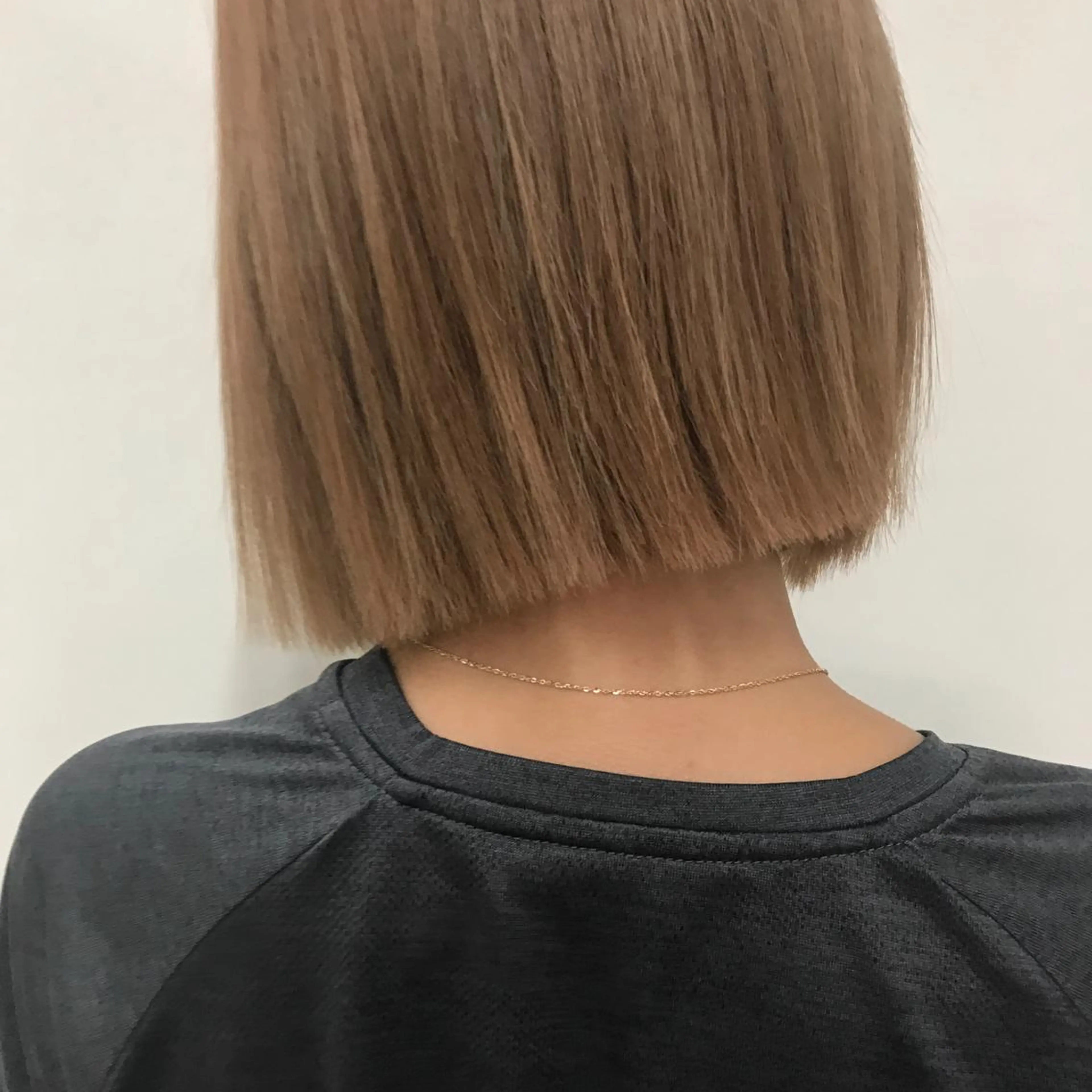 ショート 切りっぱなしボブ ボブ レイヤーウルフ エクステ磯部のヘアスタイル