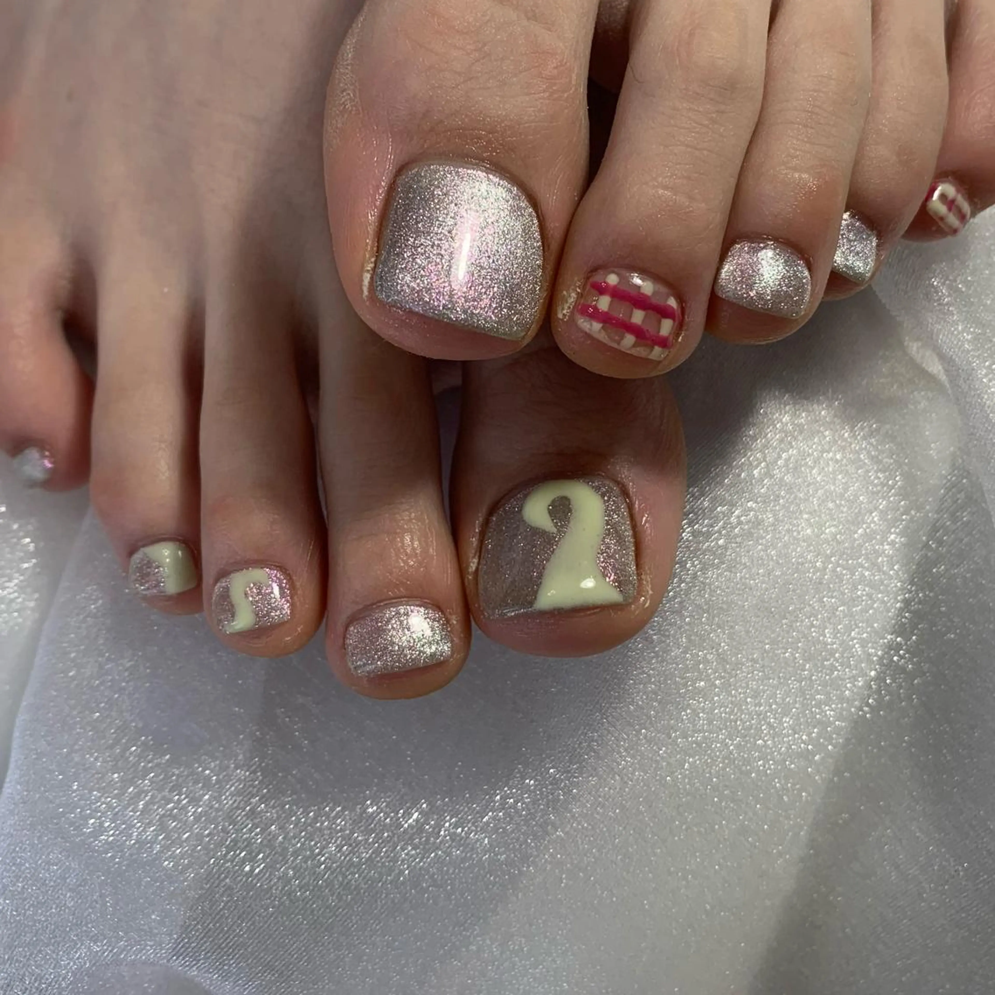 ネイル emanon 新宿東口店所属・nailist akariのネイルデザイン