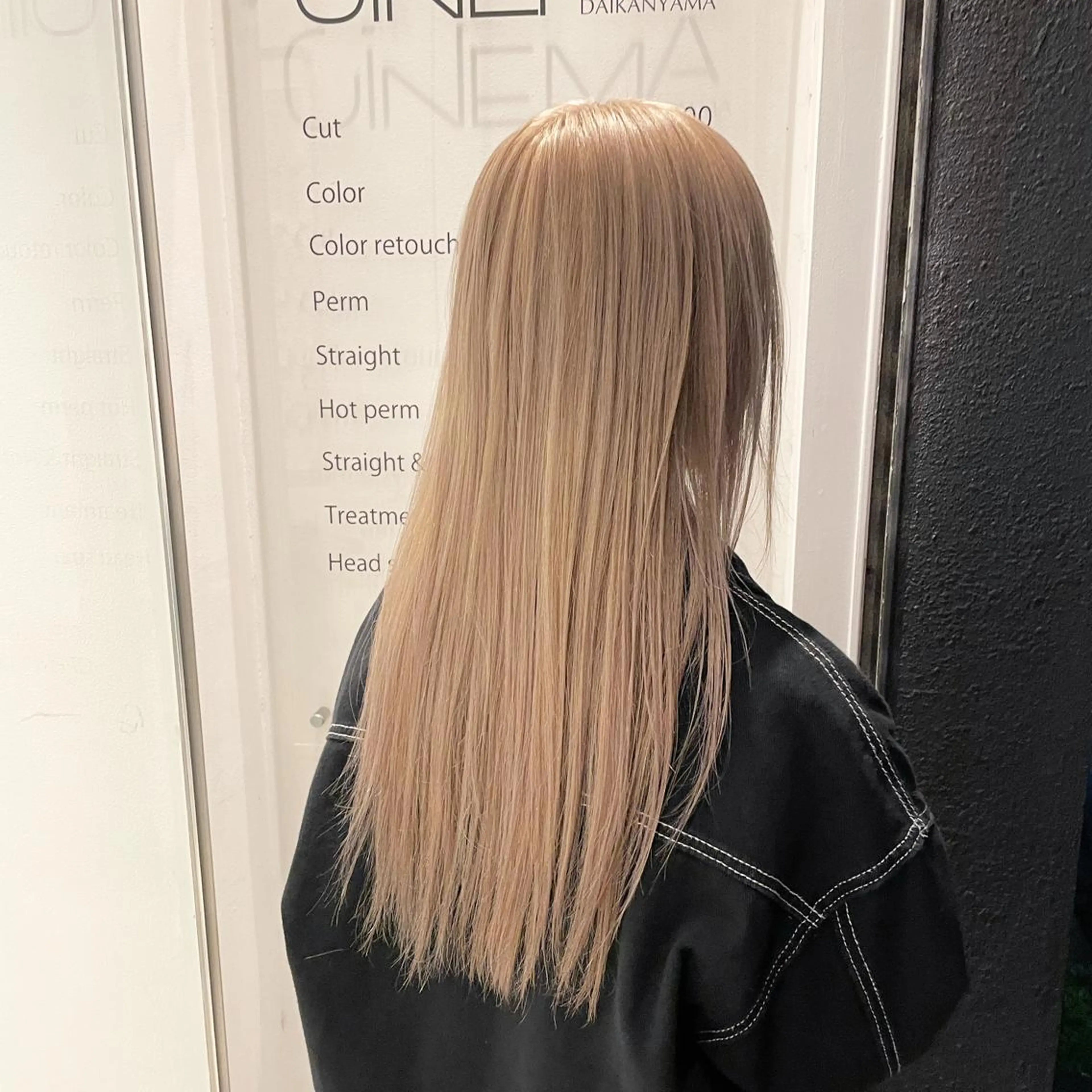 ロング カラー ベージュカラー ブロンド ブロンドベージュ CiNEMA daikanyama所属・透明感カラー🫧 今泉健太のヘアスタイル